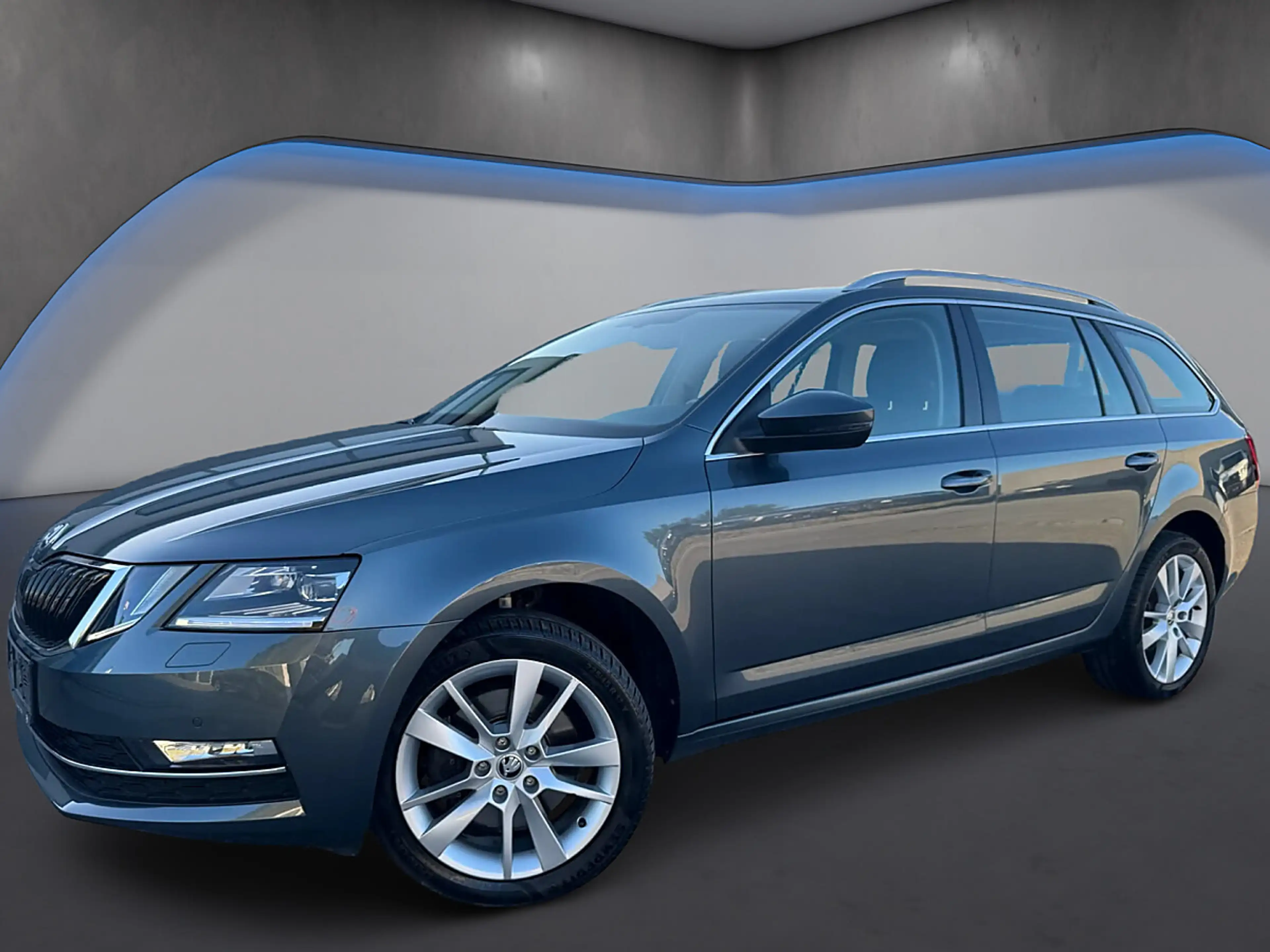 Skoda Octavia Combi 2,0 TDI Style Limited 4x4 DSG*ACC* — photo 2