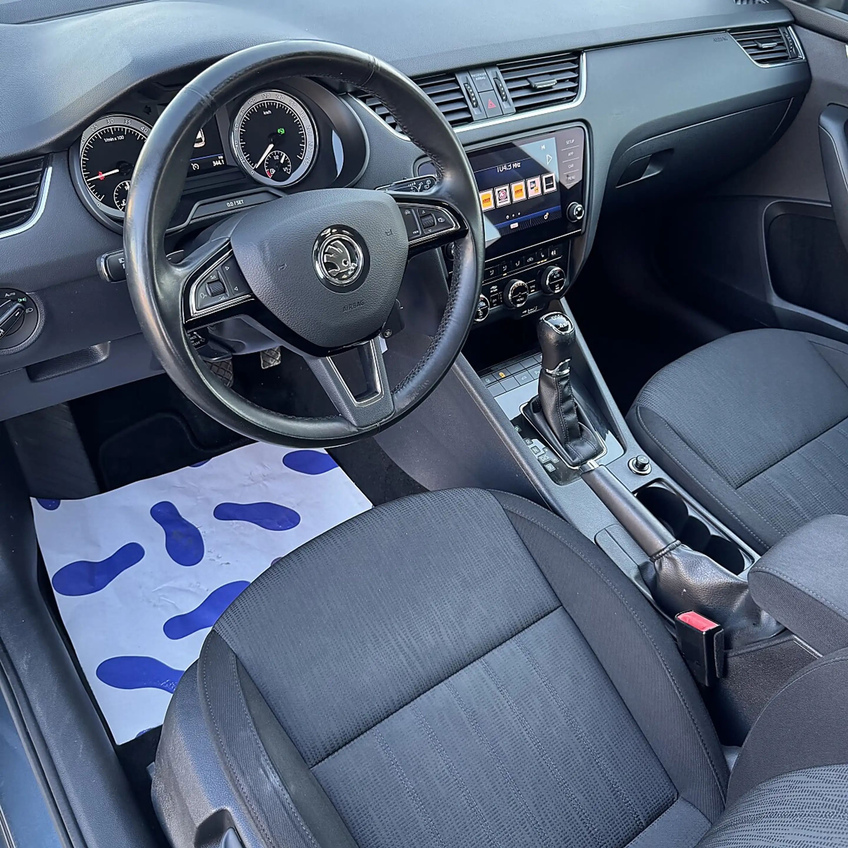 Skoda Octavia Combi 2,0 TDI Style Limited 4x4 DSG*ACC* — photo 11