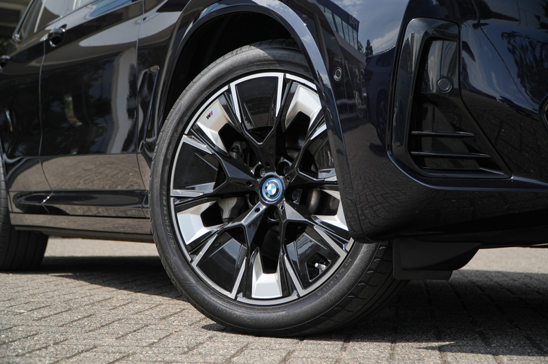 BMW iX3 High Exe I M-sport I 80 kWh I Pano I Harman Kardon — photo 5