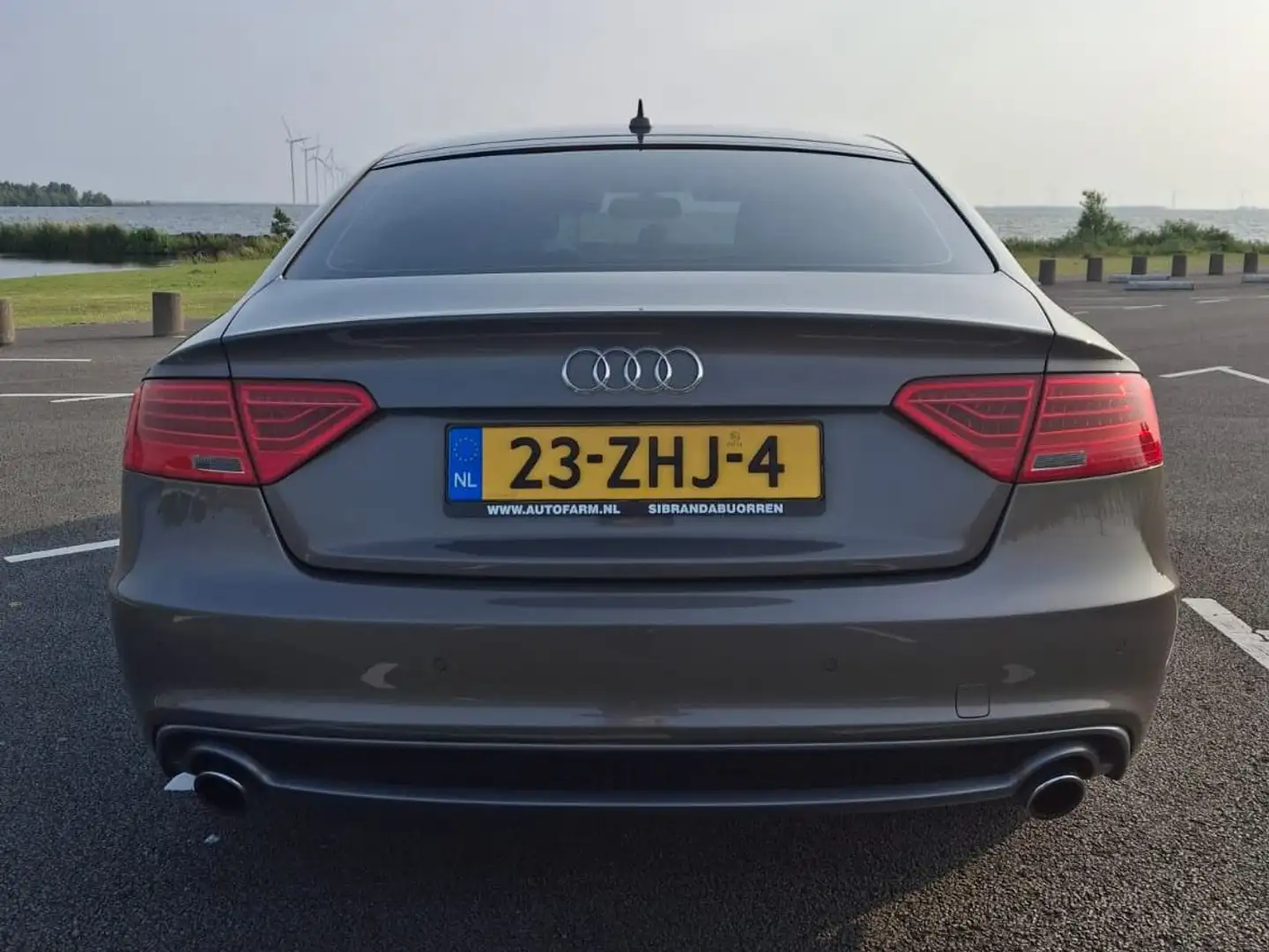 Audi A5 Grijs - 2