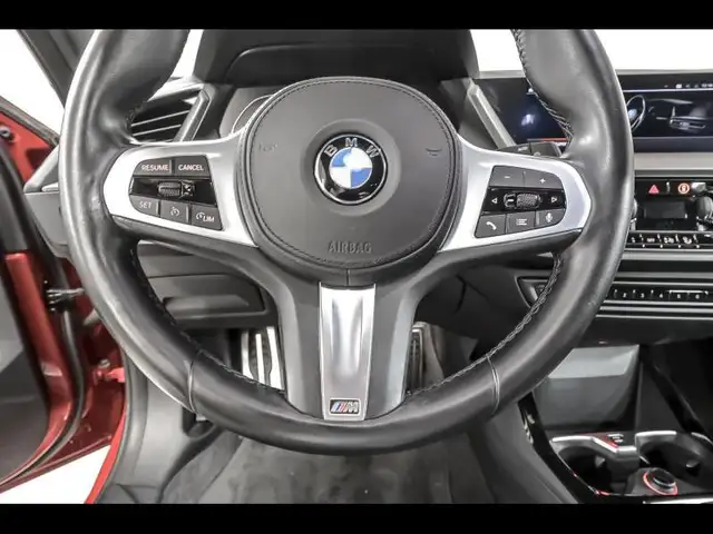 BMW 1 Series view 9