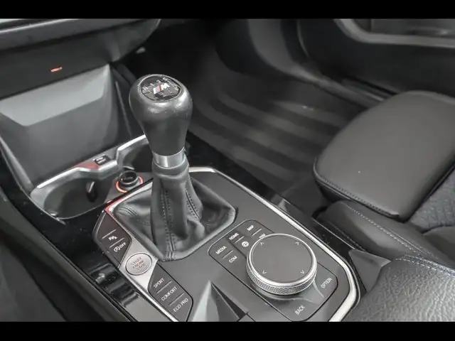 BMW 1 Series view 11