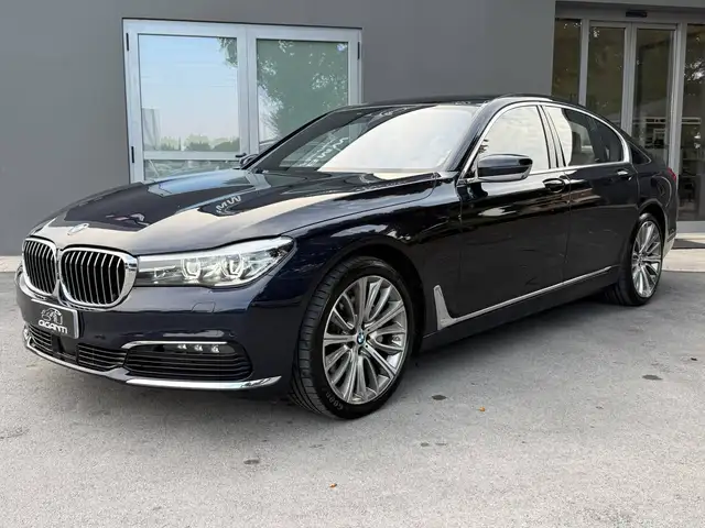 BMW 730 d xdrive Luxury auto - RUOTE POSTERIORI STERZANTI