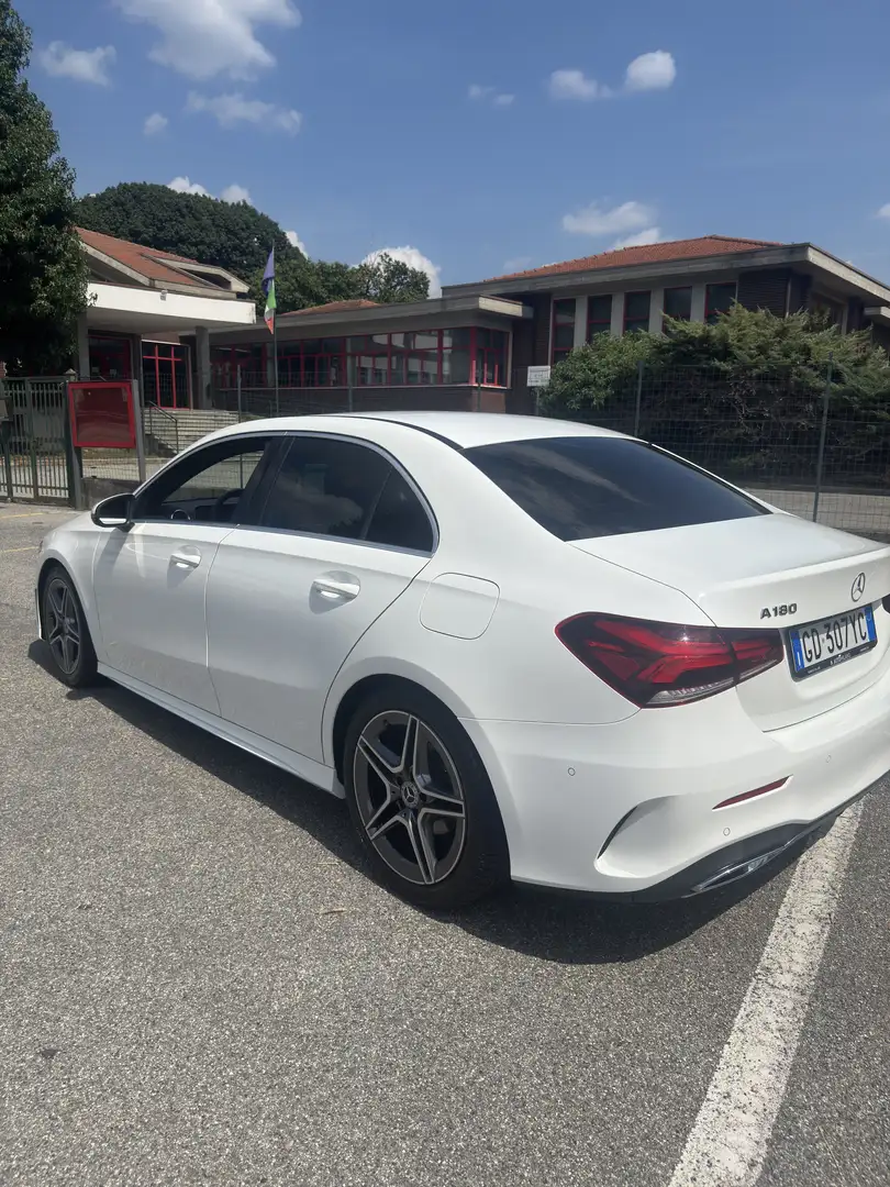 Mercedes-Benz 180 AMG premium Alb - 1