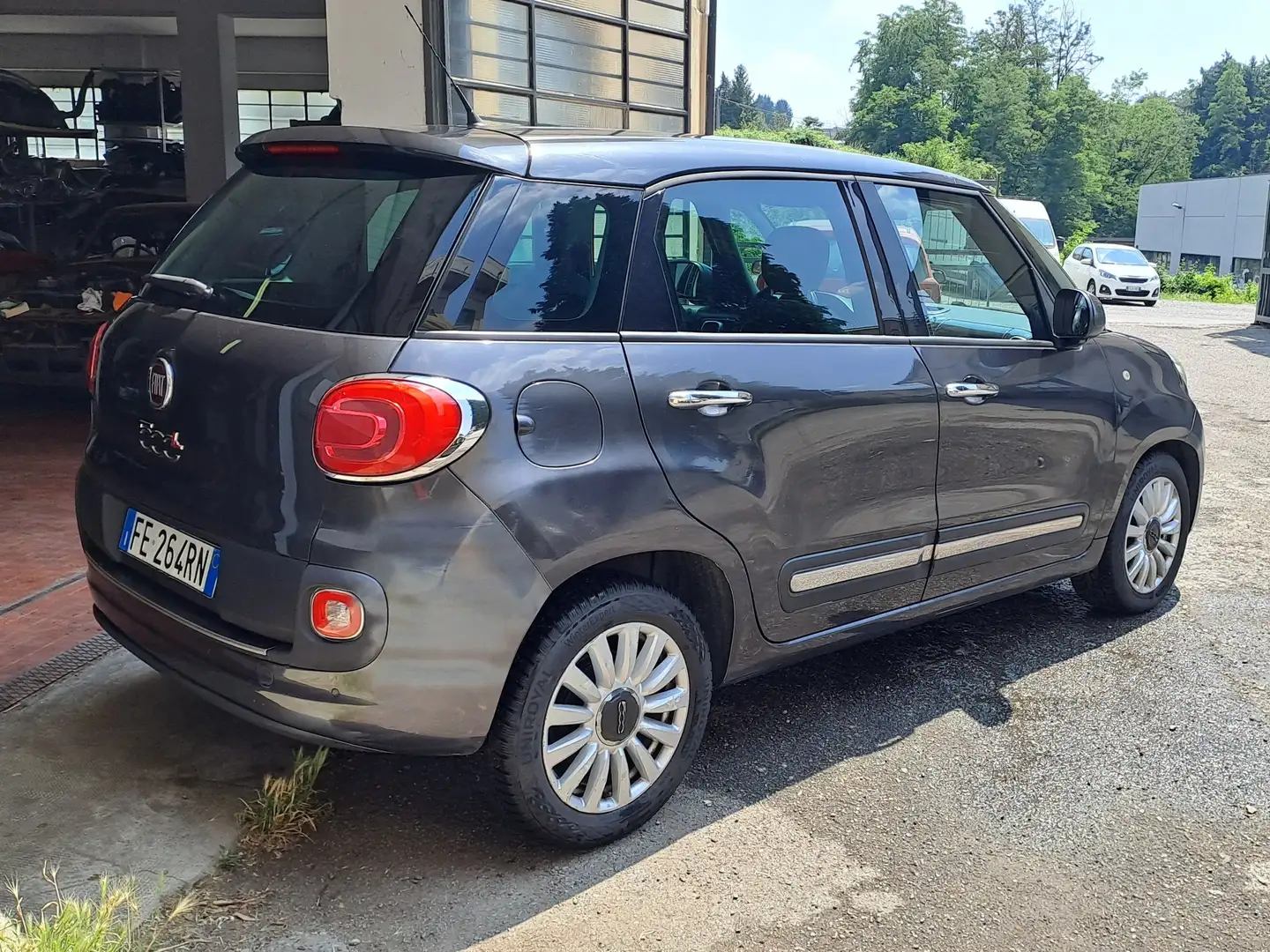 Fiat 500L 1.4 Lounge 95cv Gris - 2