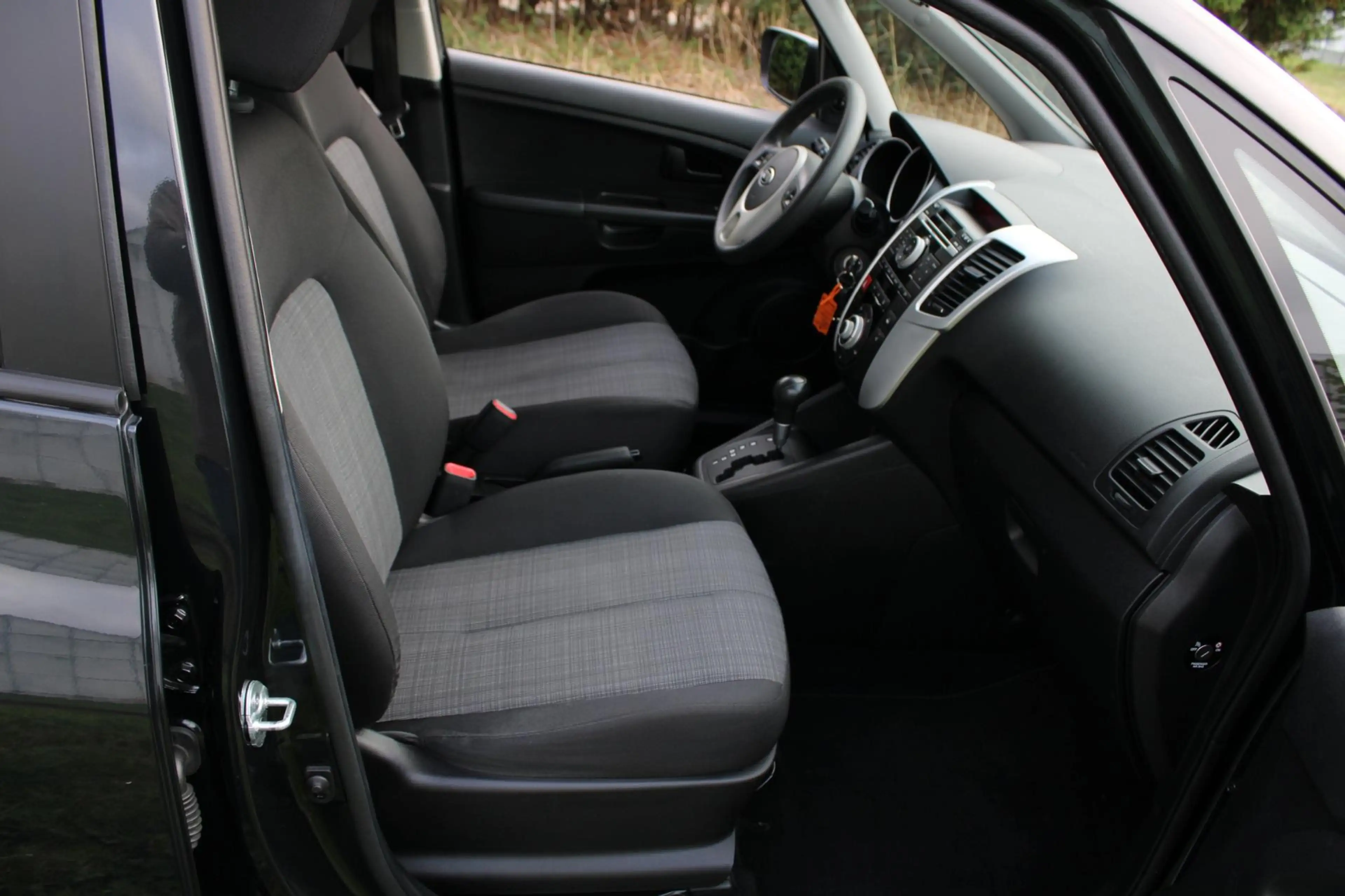 Kia Venga 1.6 CVVT X-ecutive Automaat — photo 14