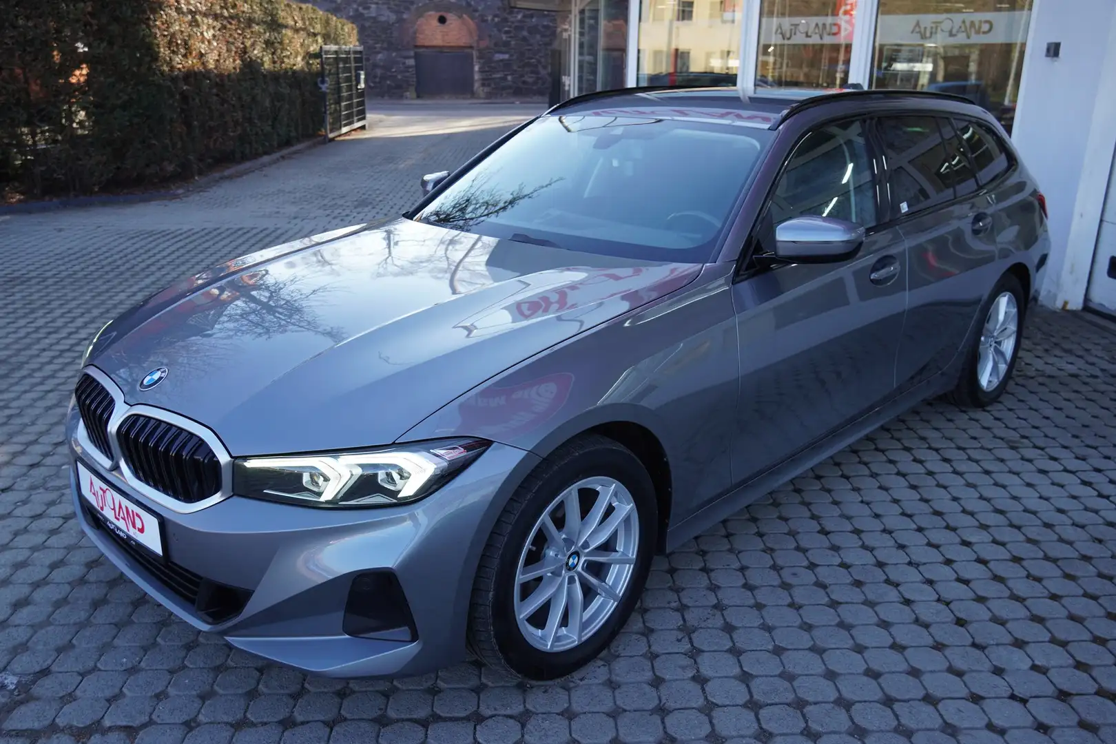 BMW 320 320d xDrive LED Totwinkel Digitales Cockpit PDC Gris - 2