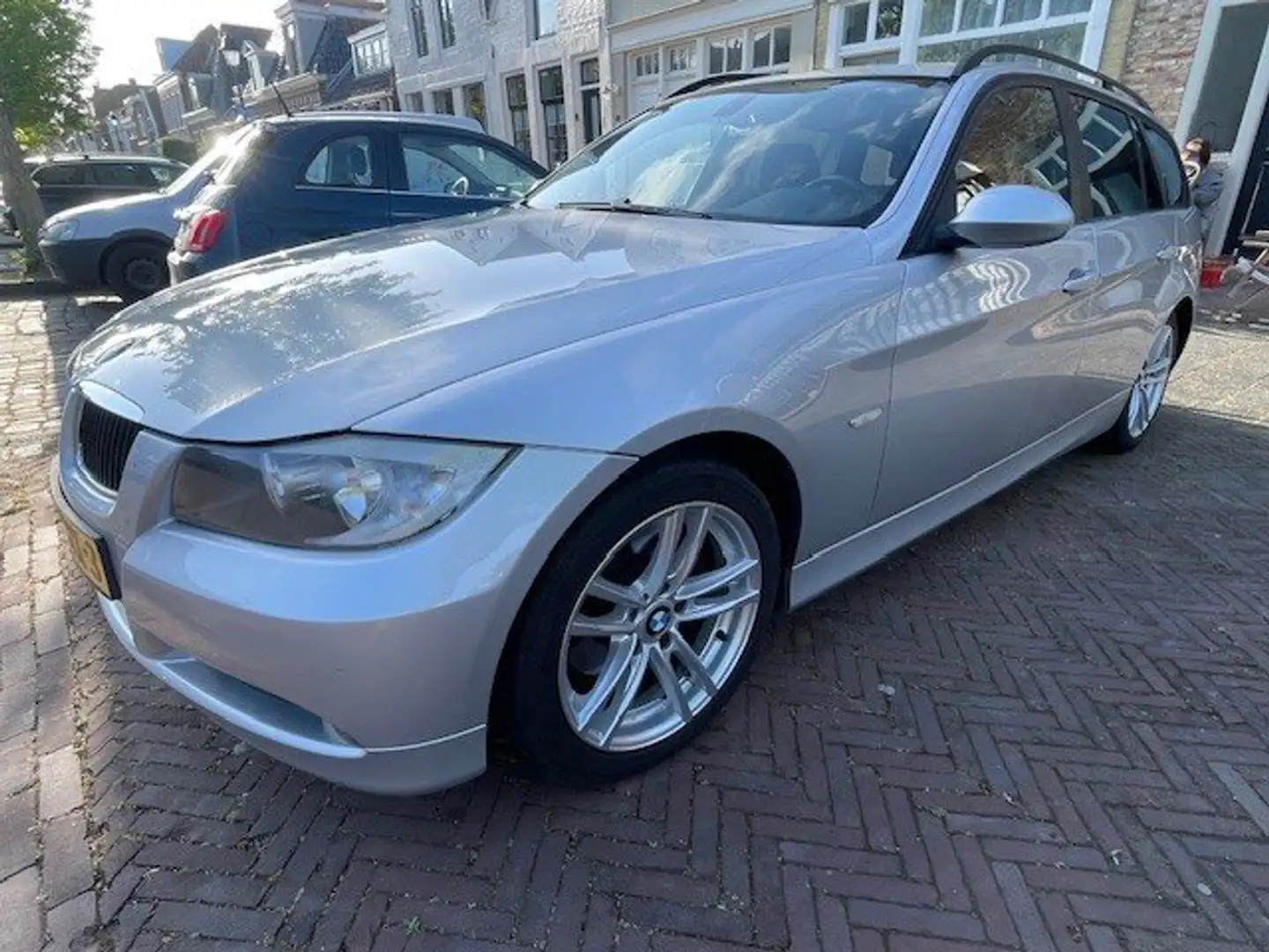 BMW 330 330 318i Executive Ezüst - 1