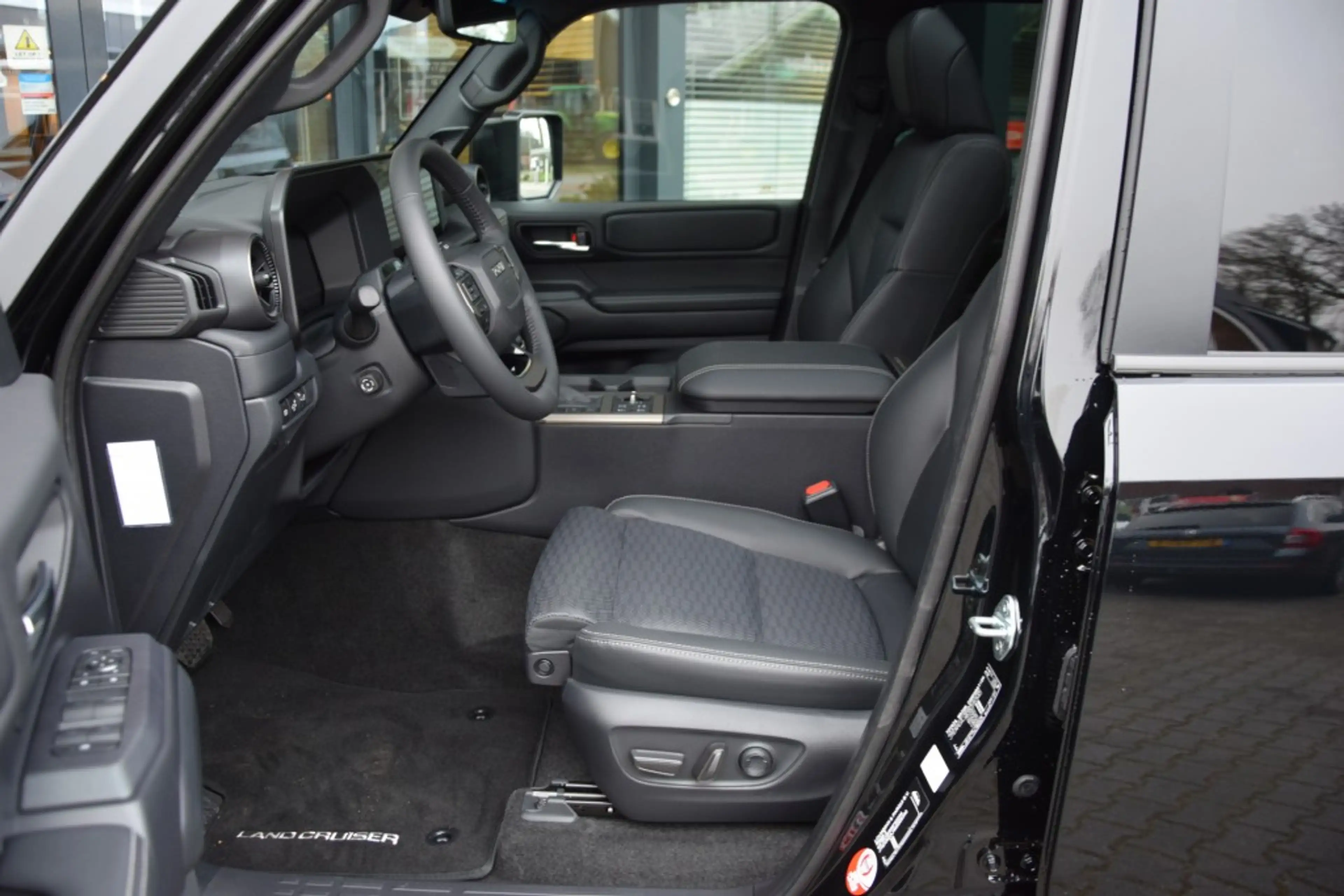 Toyota Land Cruiser 2.8 D-4D 5DRS hybride 48v PROFESSIONAL PANODAK A — photo 11