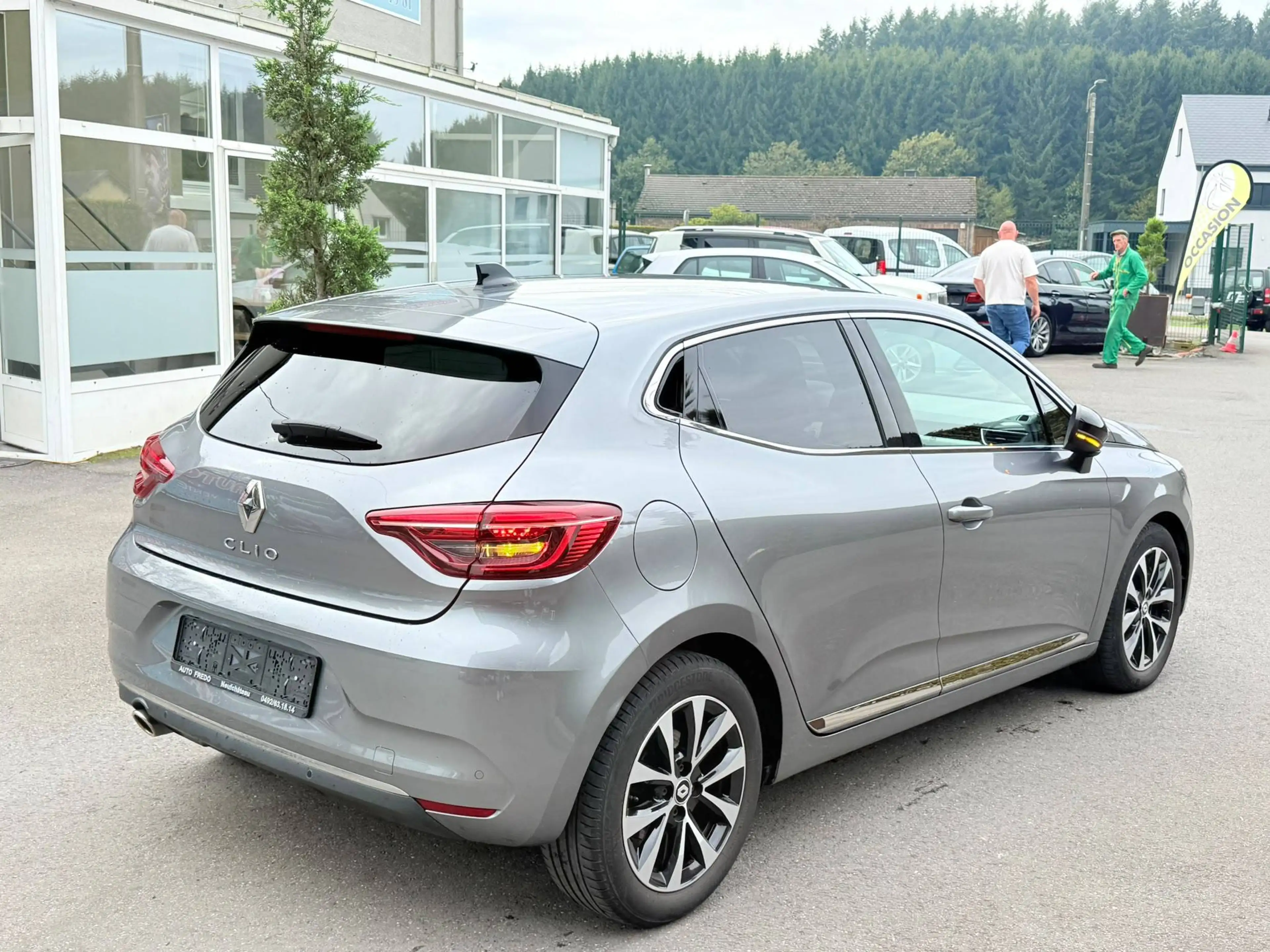 Renault Clio 1.0 TCe Techno * virtuel cockpit * Gps * Clim */* — photo 6