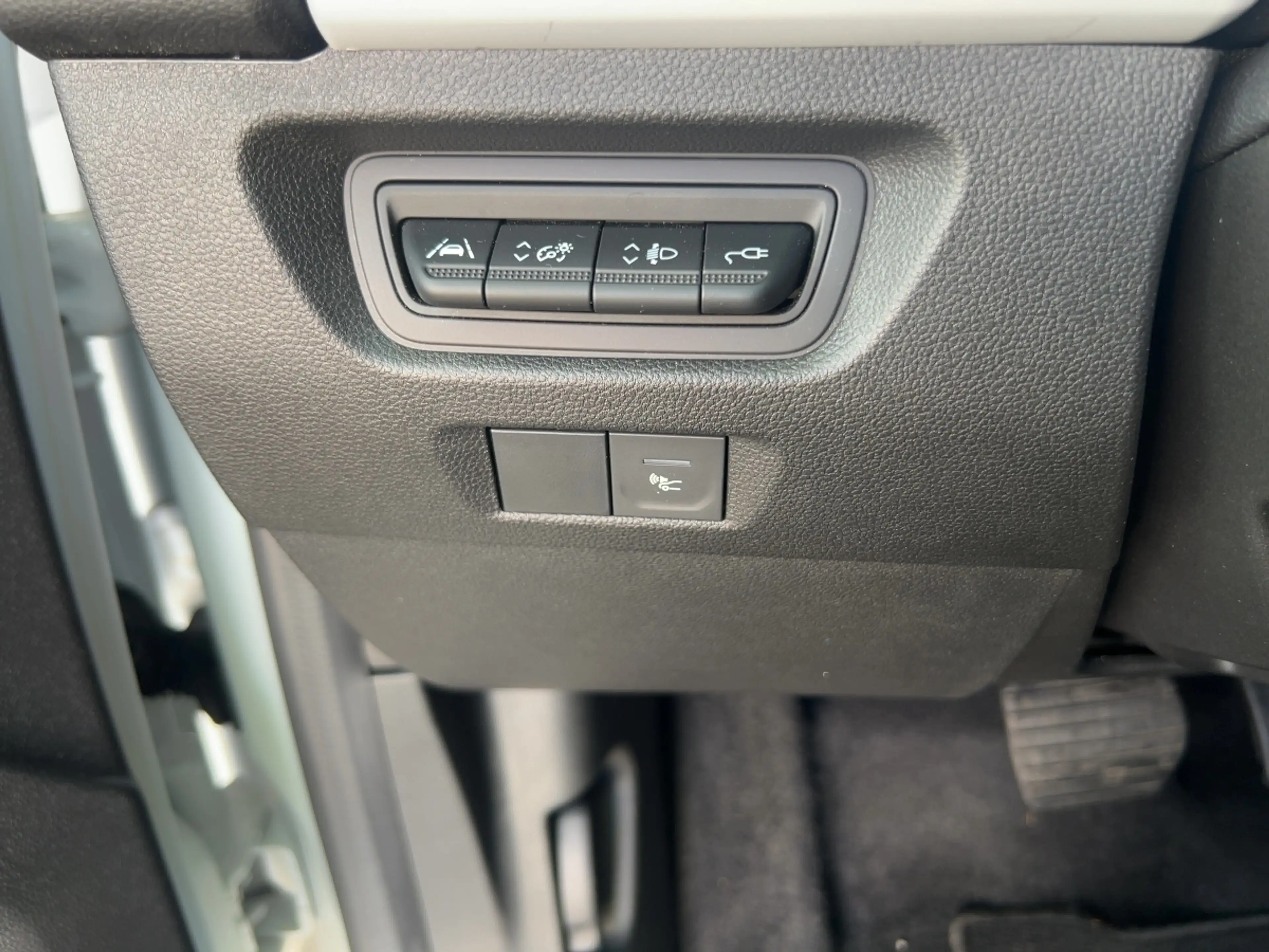 Renault ZOE Evolution EV50 110hp PDC — photo 12