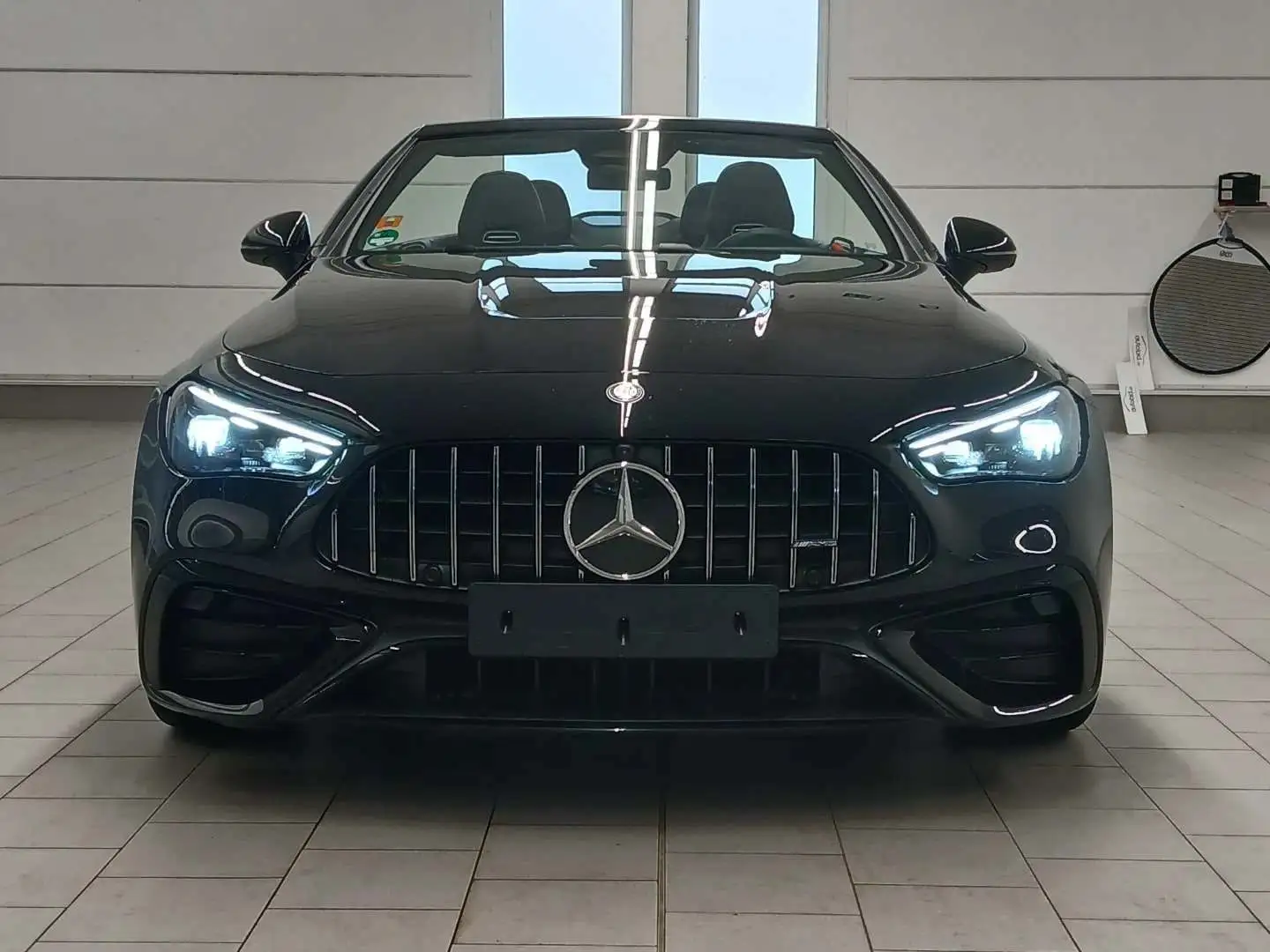 Mercedes-Benz CLE 53 AMG 4MATIC+ Cabrio Premium+Night-Paket Schwarz - 2