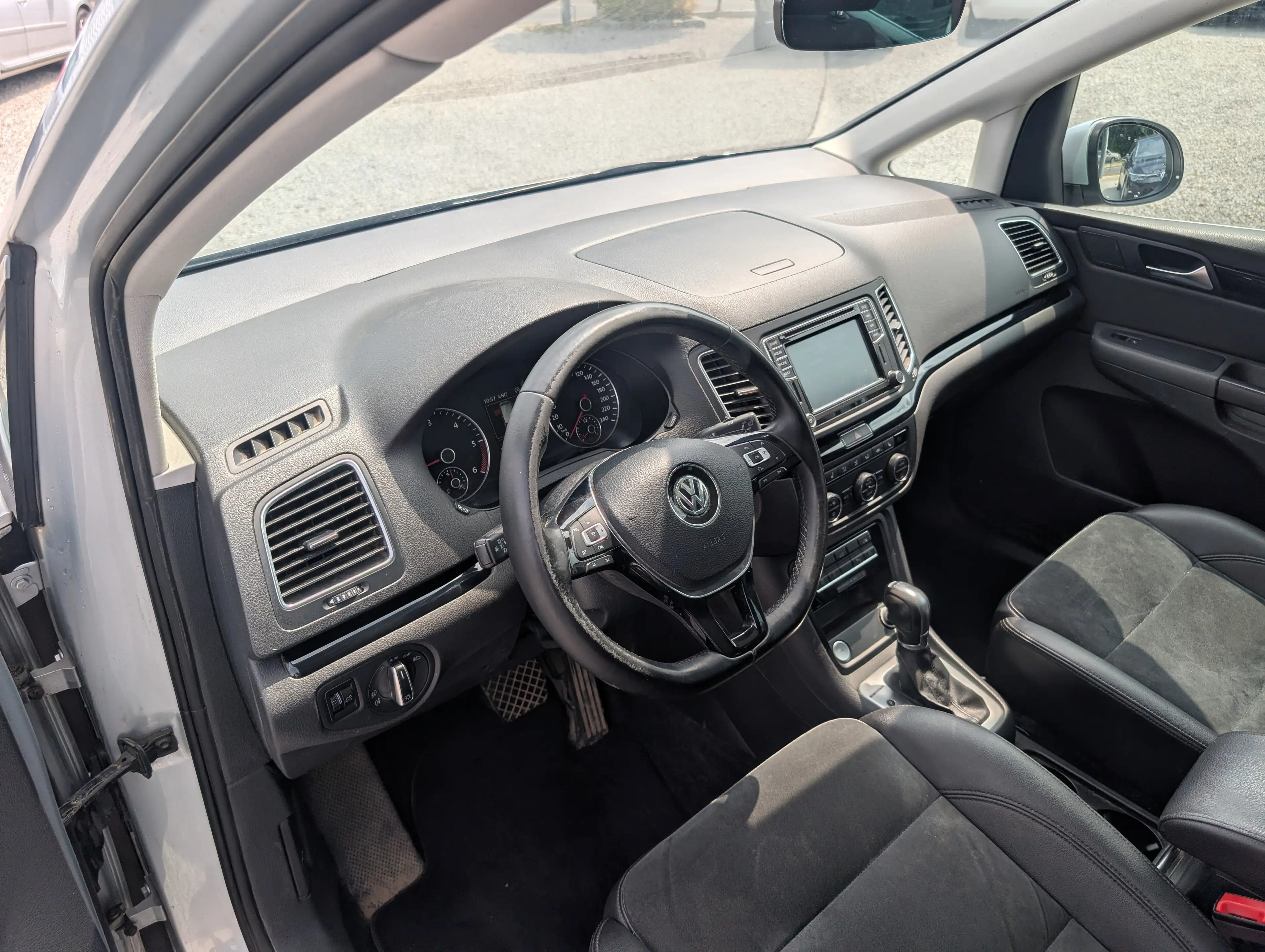 Volkswagen Sharan Highline BMT/Start-Stopp 4Motion — photo 15