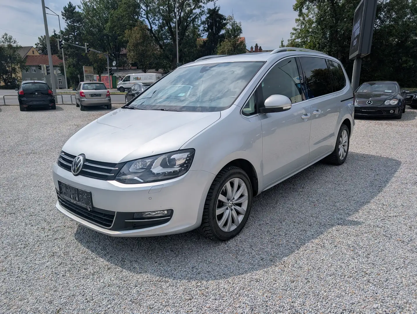 Volkswagen Sharan Highline BMT/Start-Stopp 4Motion Grau - 1
