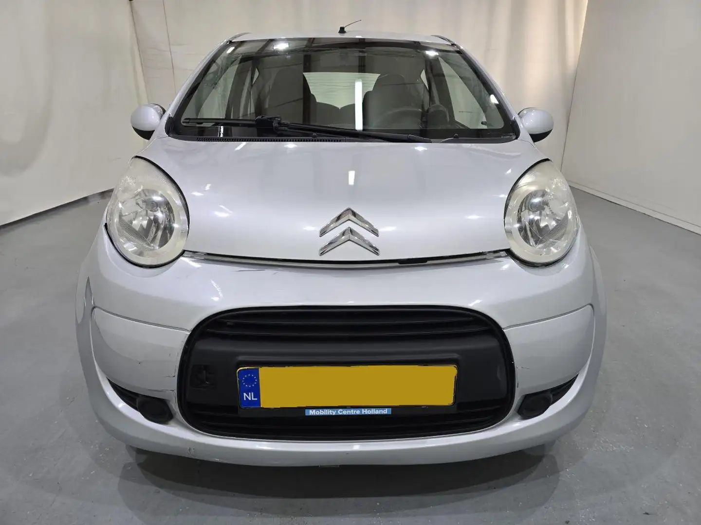 Citroen C1 1.0-12V Ambiance 3drs 50Kw Bjr.2011 Grijs - 2