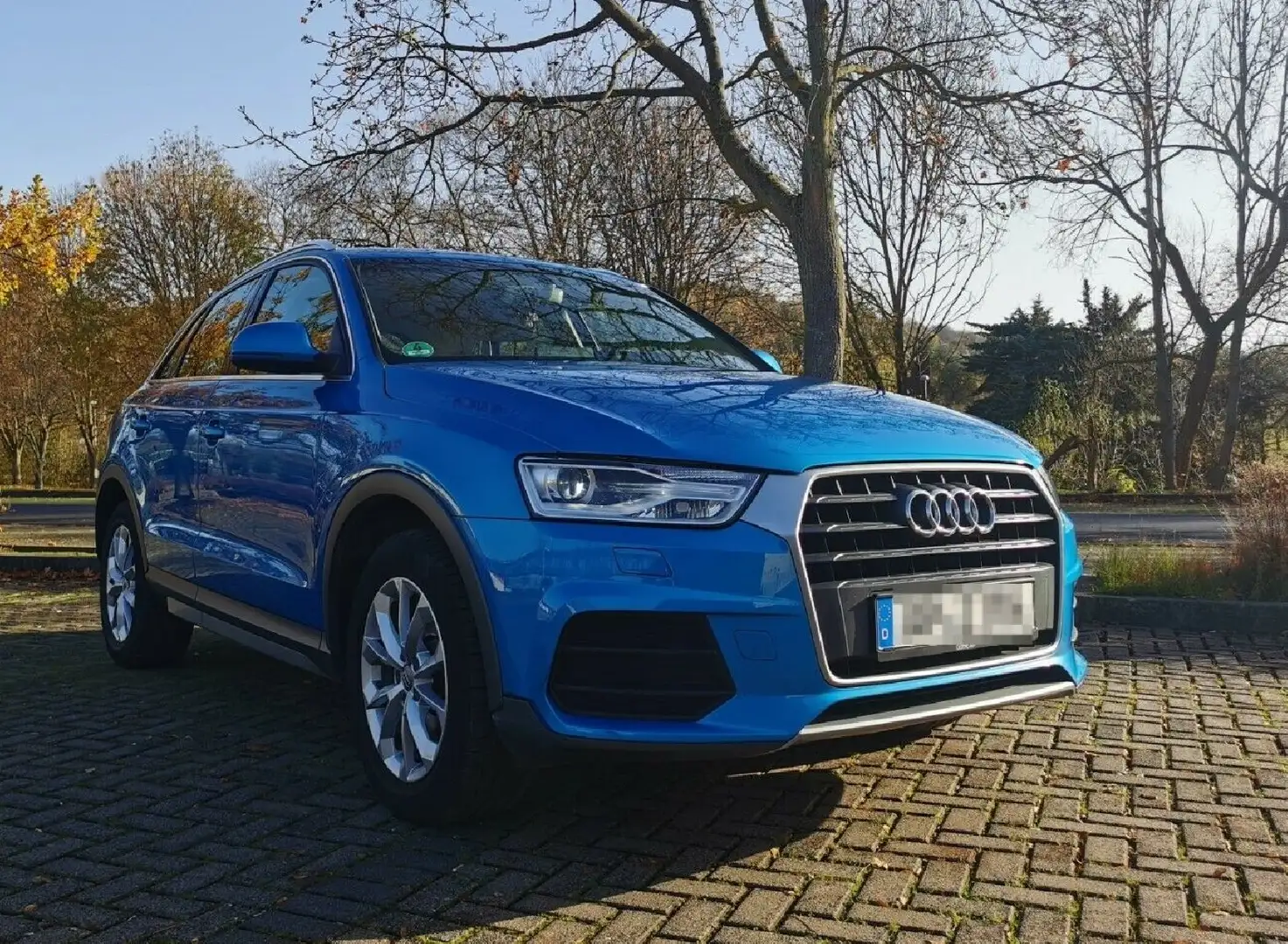 Audi Q3 Q3 2.0 TDI design Blau - 1