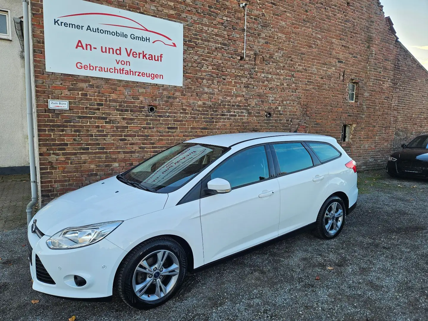 Ford Focus Turnier Champions Edition | TÜV neu Blanc - 1