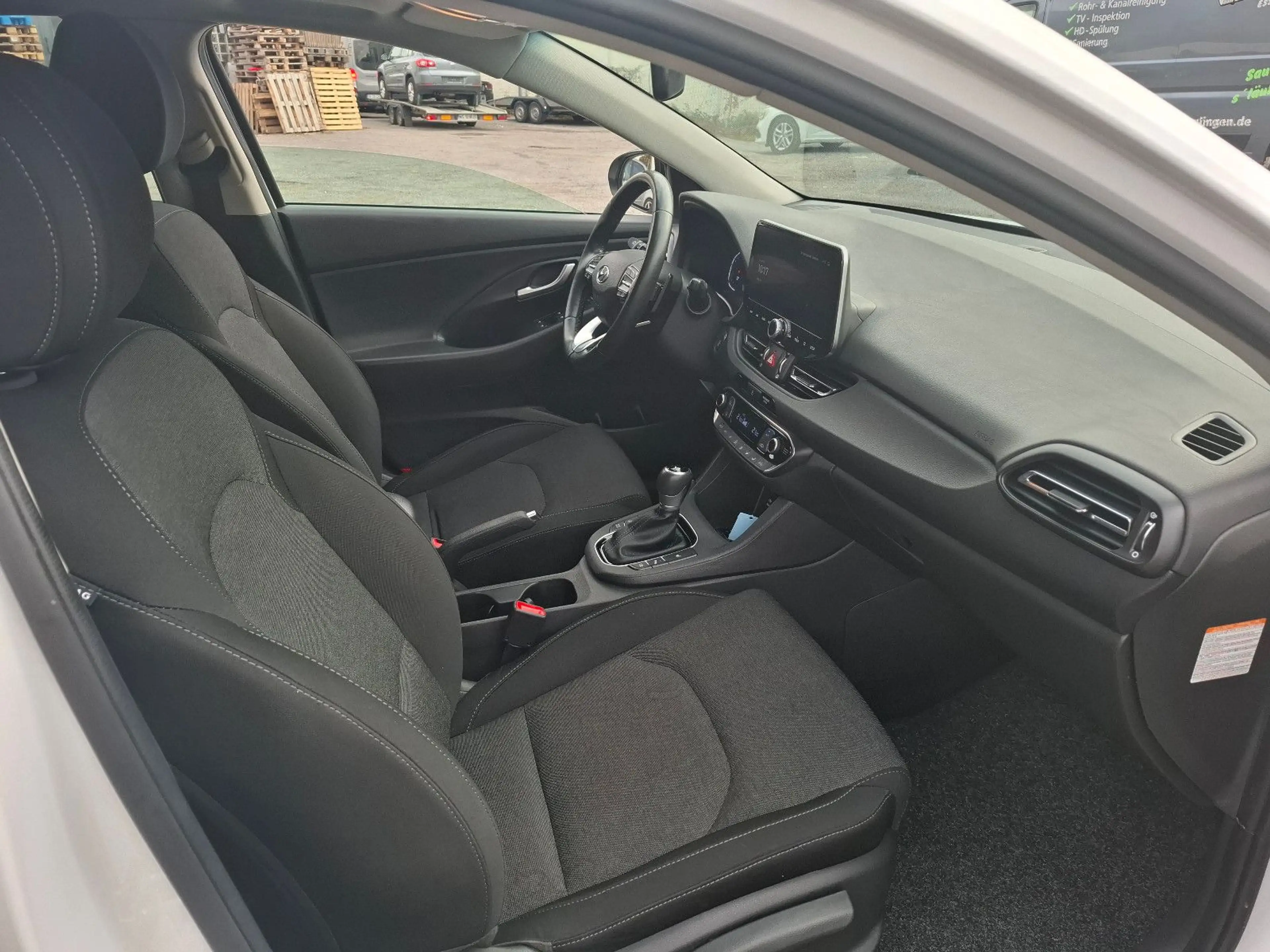 Hyundai i30 Edition 30+*Automatik*Kamera*Pano*Face-Lift* — photo 13