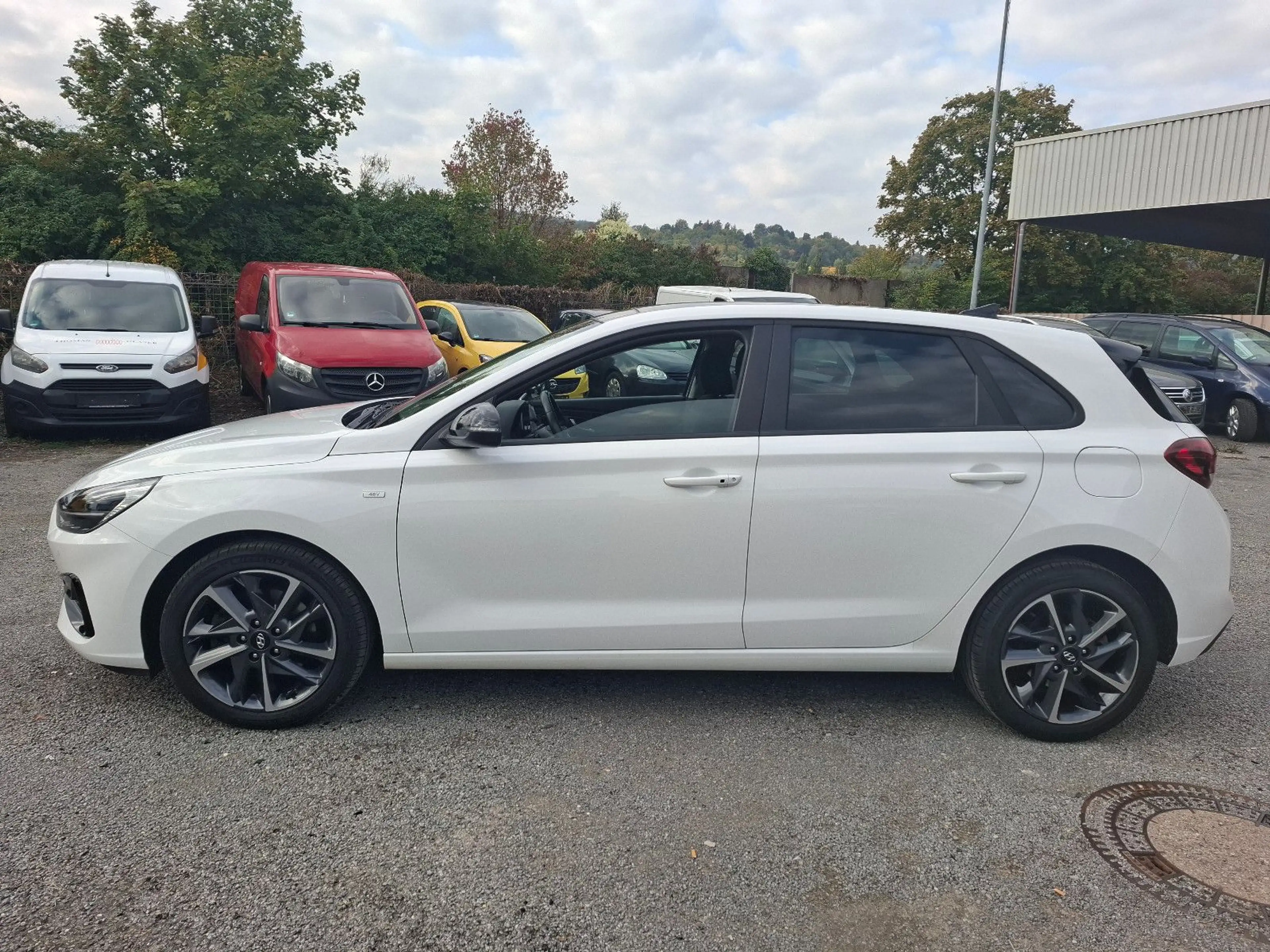 Hyundai i30 Edition 30+*Automatik*Kamera*Pano*Face-Lift* — photo 2