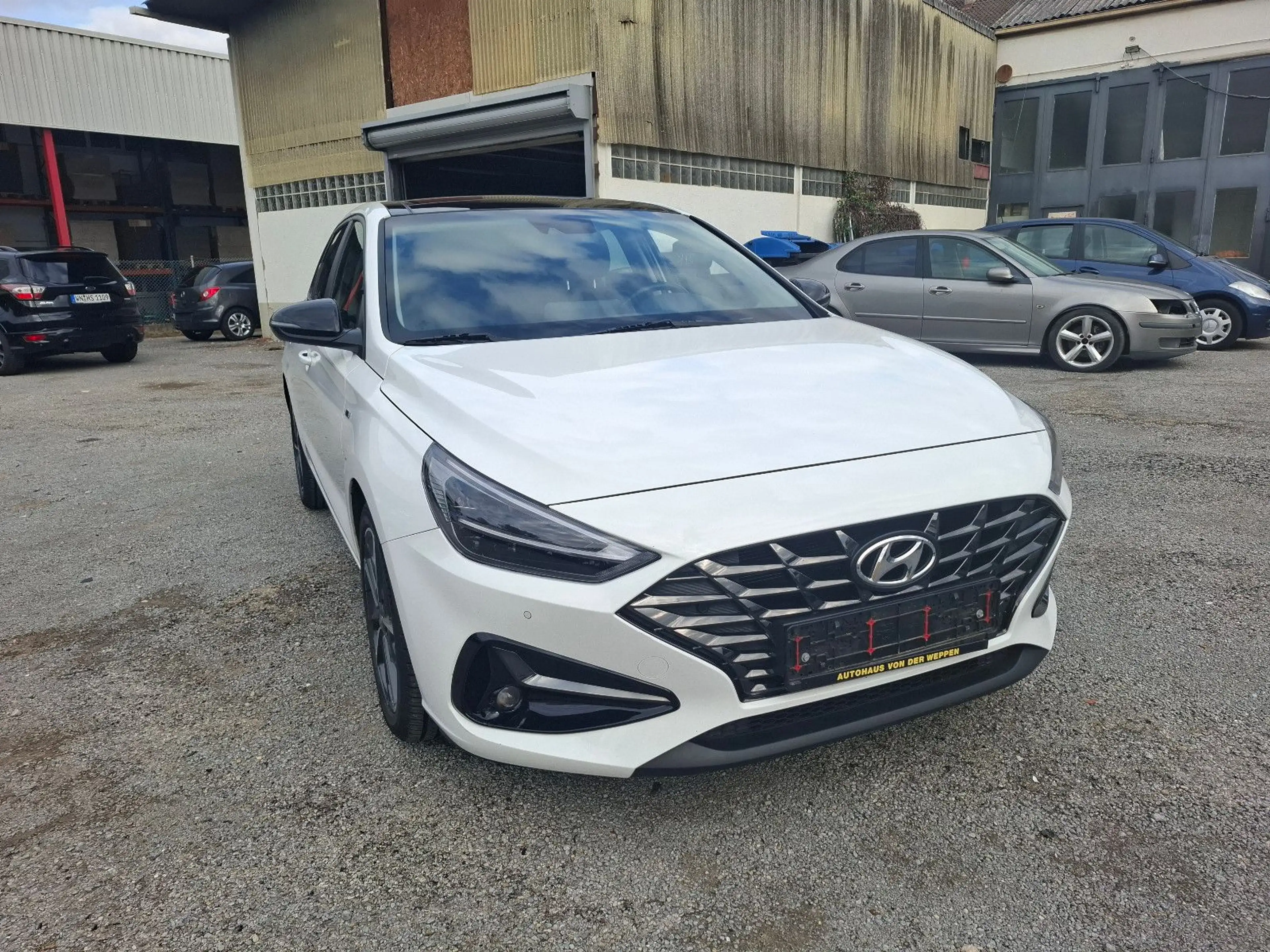Hyundai i30 Edition 30+*Automatik*Kamera*Pano*Face-Lift* — photo 9