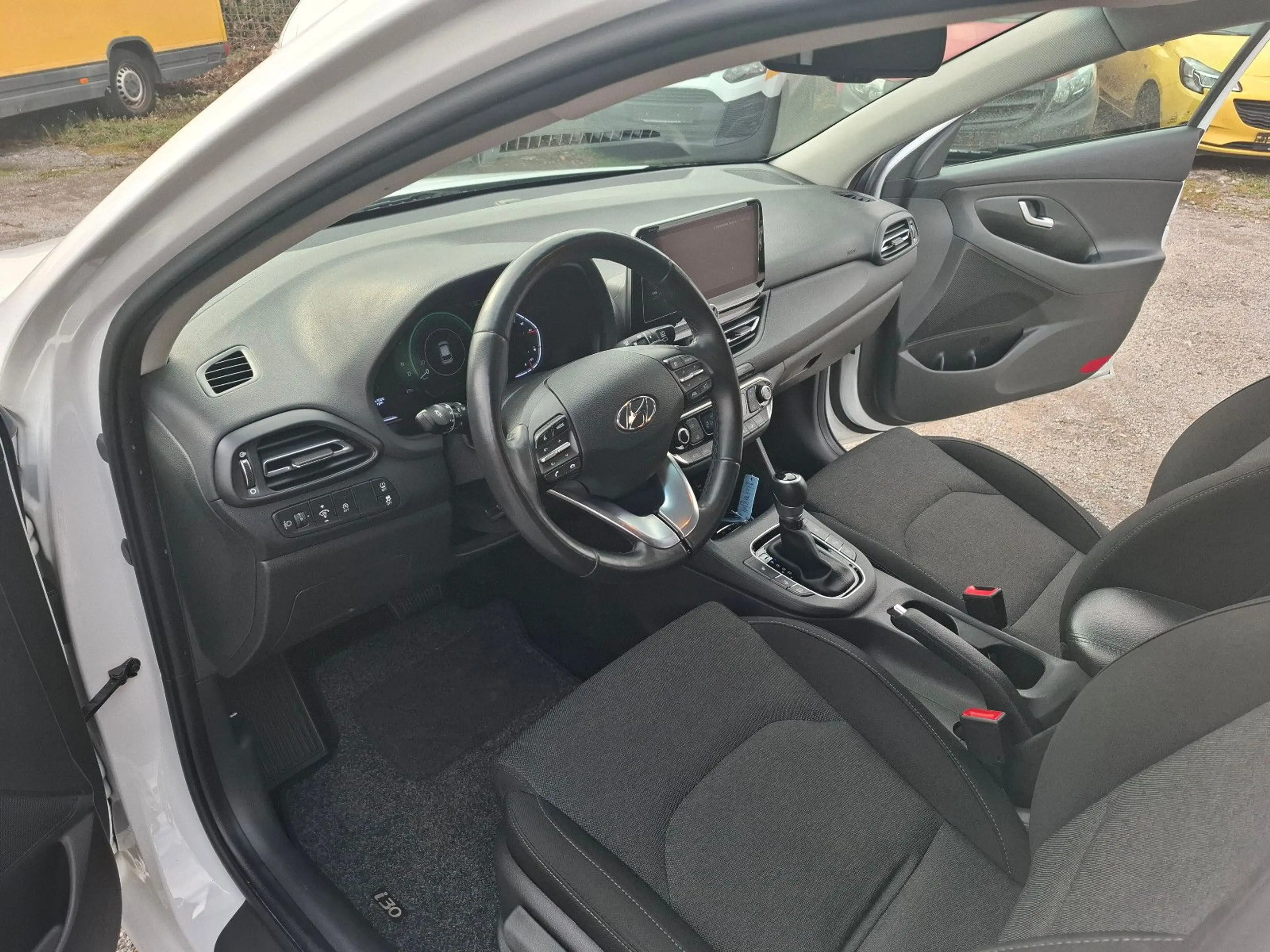 Hyundai i30 Edition 30+*Automatik*Kamera*Pano*Face-Lift* — photo 15