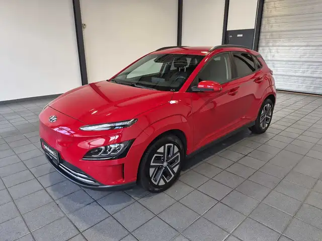 Hyundai Kona view 3
