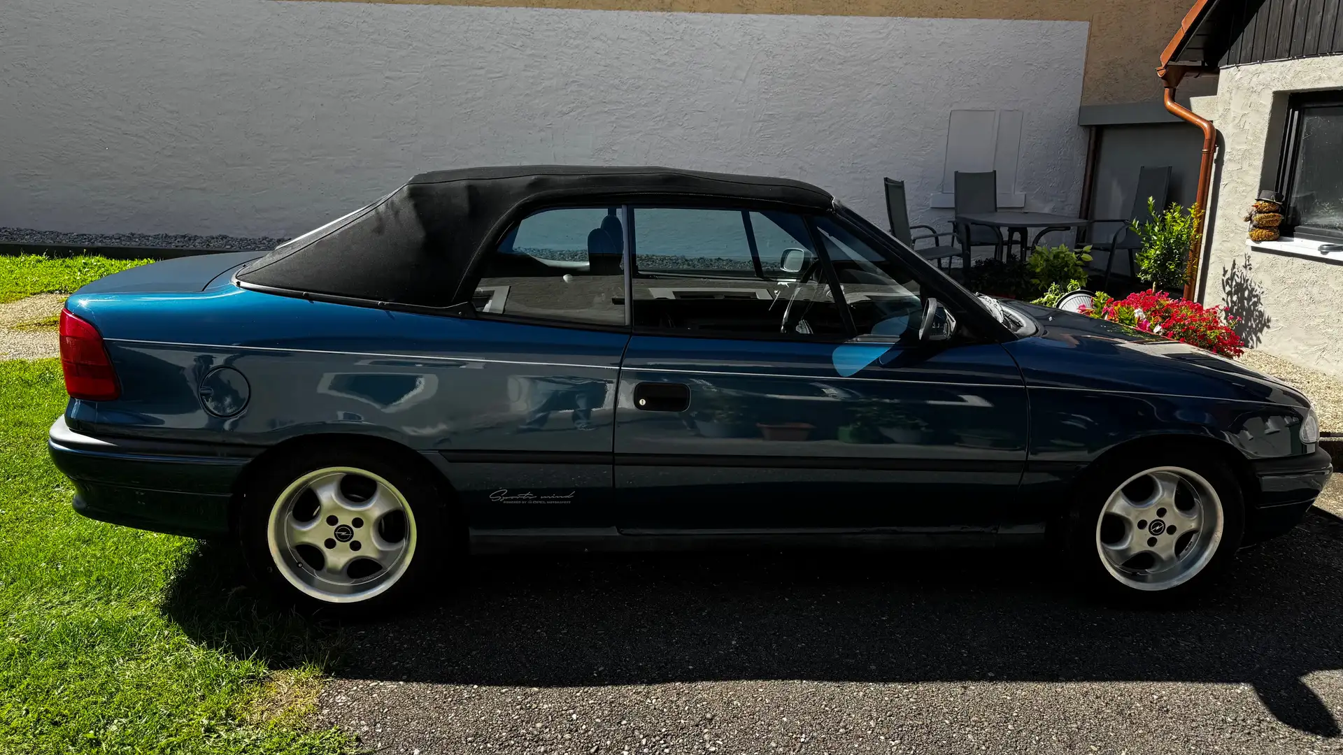 Opel Astra Astra Cabrio 1.6i Ambiente Bleu - 2