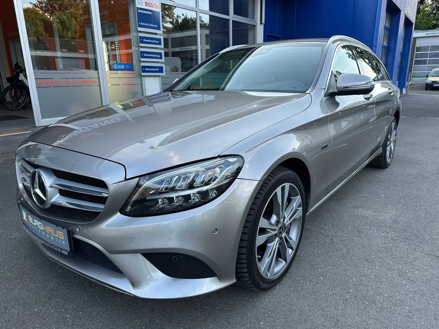 Mercedes-Benz C 300 T de AVANTG/9G/LED/BUSINESS PLUS/AHK/PTS Silber - 1