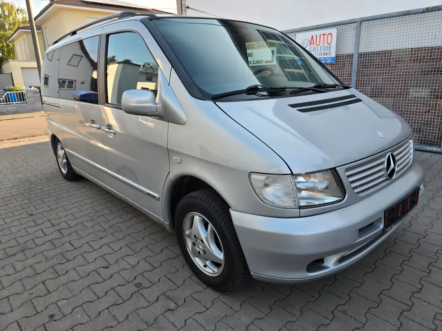 Mercedes-Benz V 280 AMBIENTE LPG Benzin  8.Sitze Zilver - 1