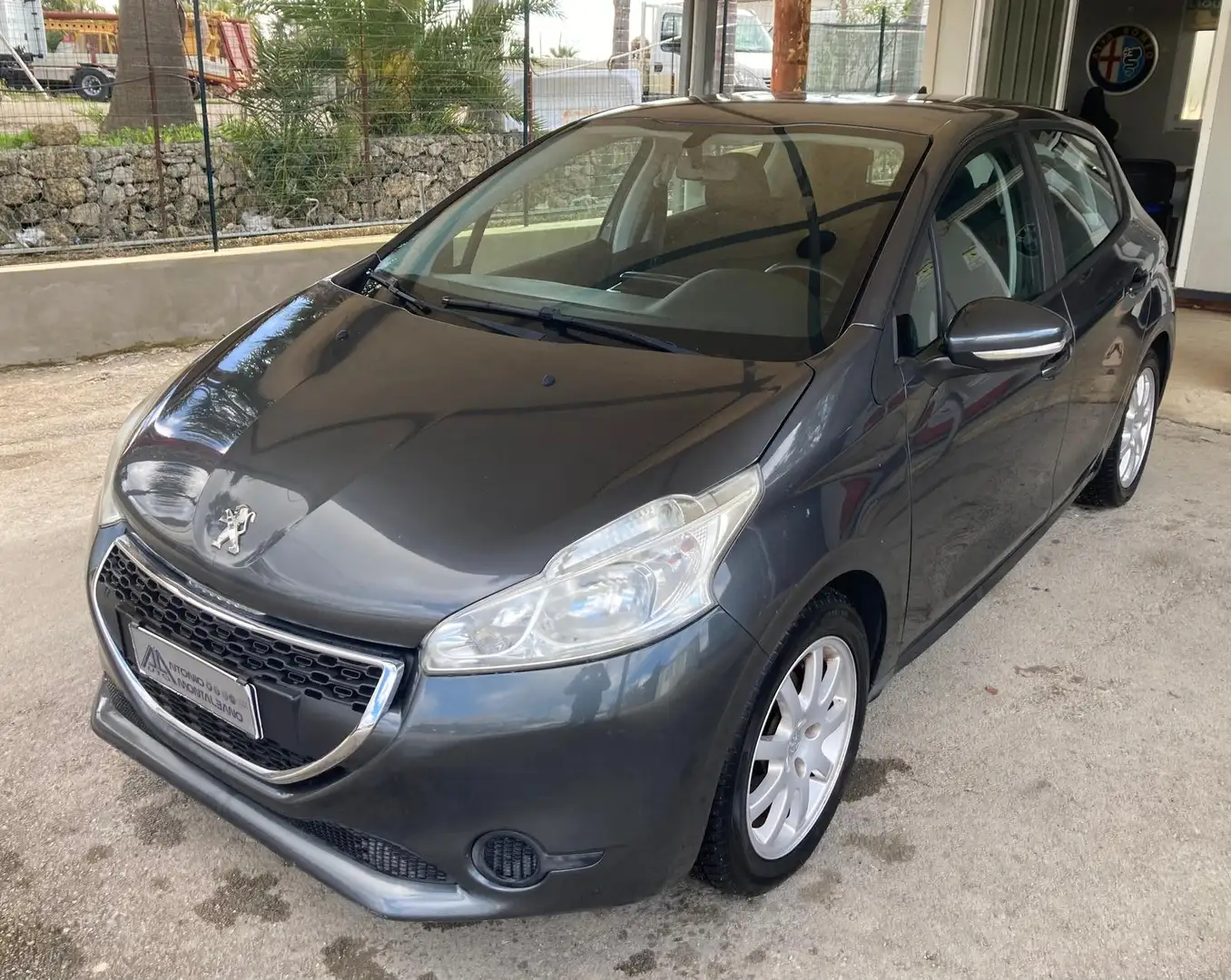 Peugeot 208 208 5p 1.4 hdi 8v Active Grigio - 1