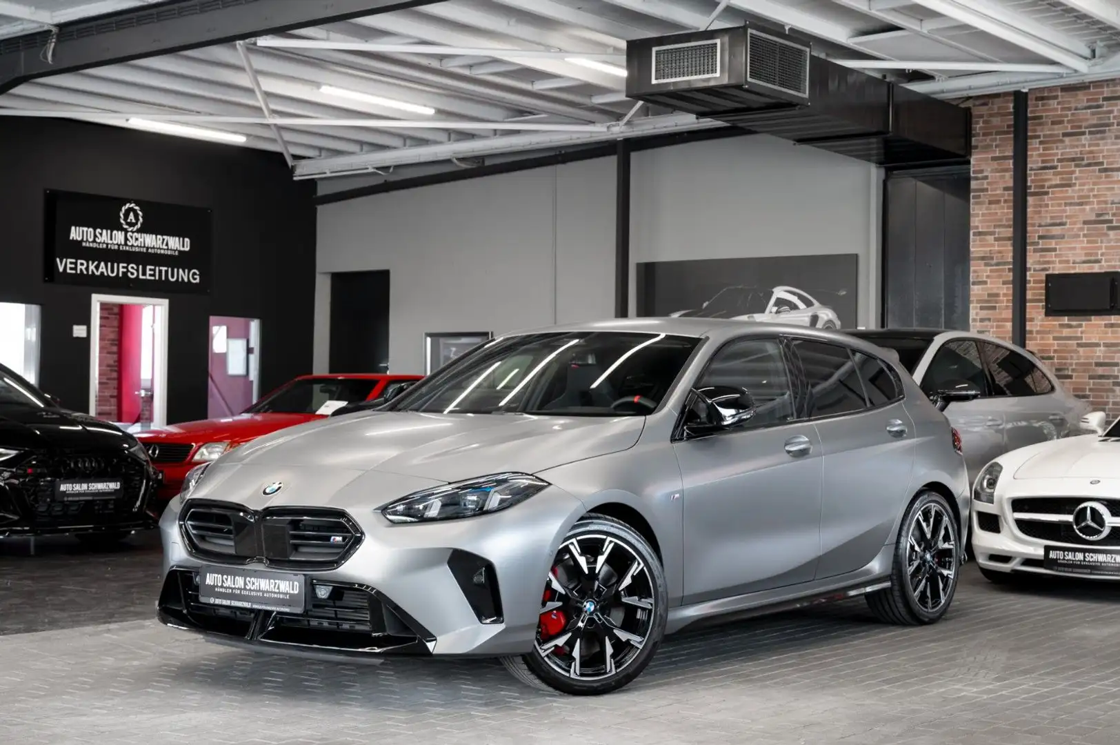 BMW 135 i xDrive|M-SITZE|H&K|HEAD-UP|MEMORY|NAVI|ACC Gris - 1