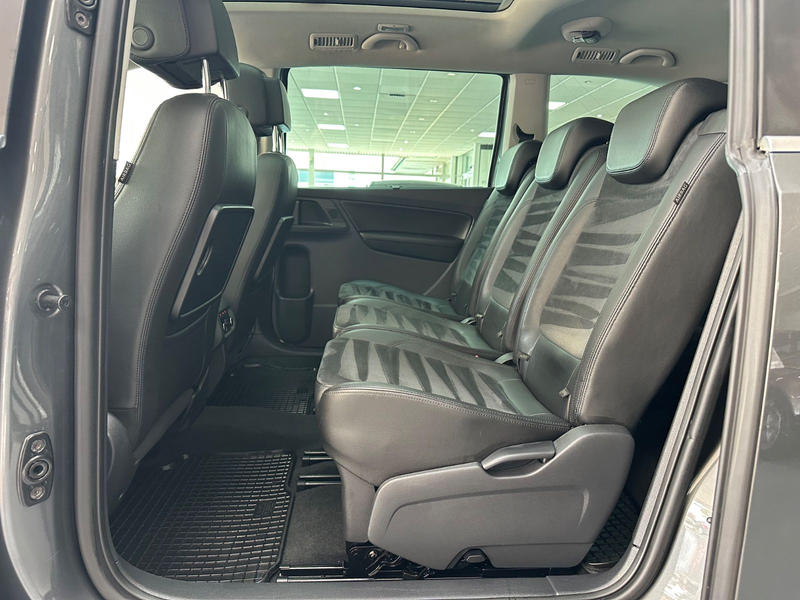 SEAT Alhambra Sport — photo 14