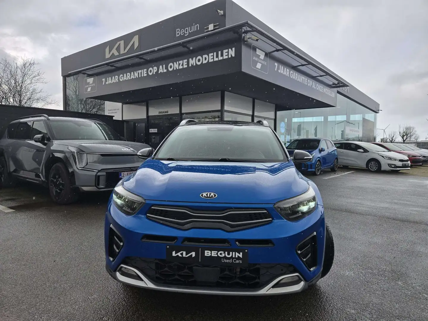 Kia Stonic 1.0 T MHEV GT Line ISG Blau - 2