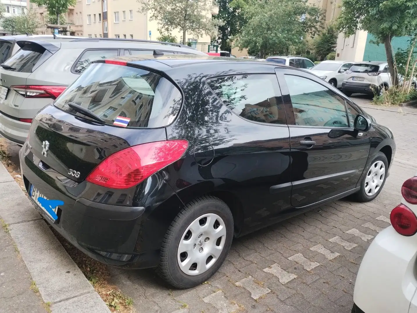 Peugeot 308 308 95 VTi Filou Schwarz - 2