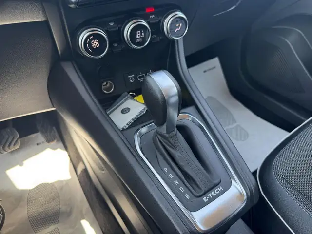 Renault Captur view 12