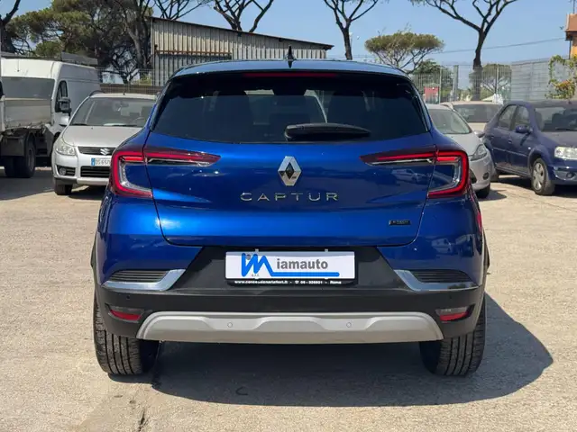 Renault Captur view 3