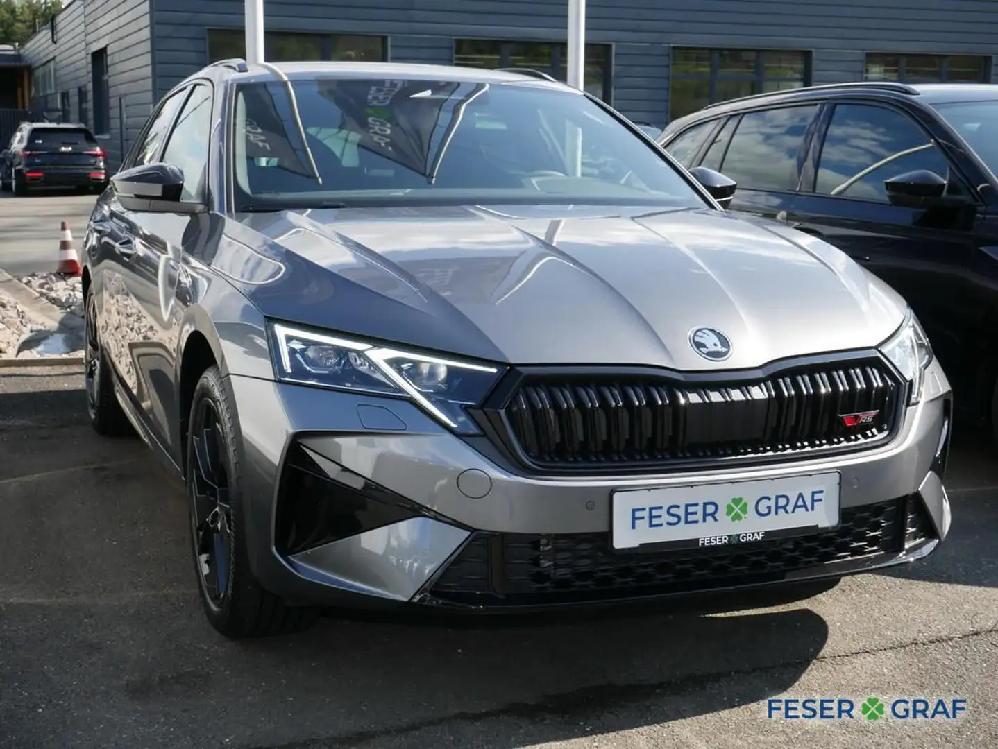 Skoda Octavia RS 2,0 TSI DSG - AHK,SHZ,NAVI,KAMERA Grau - 2