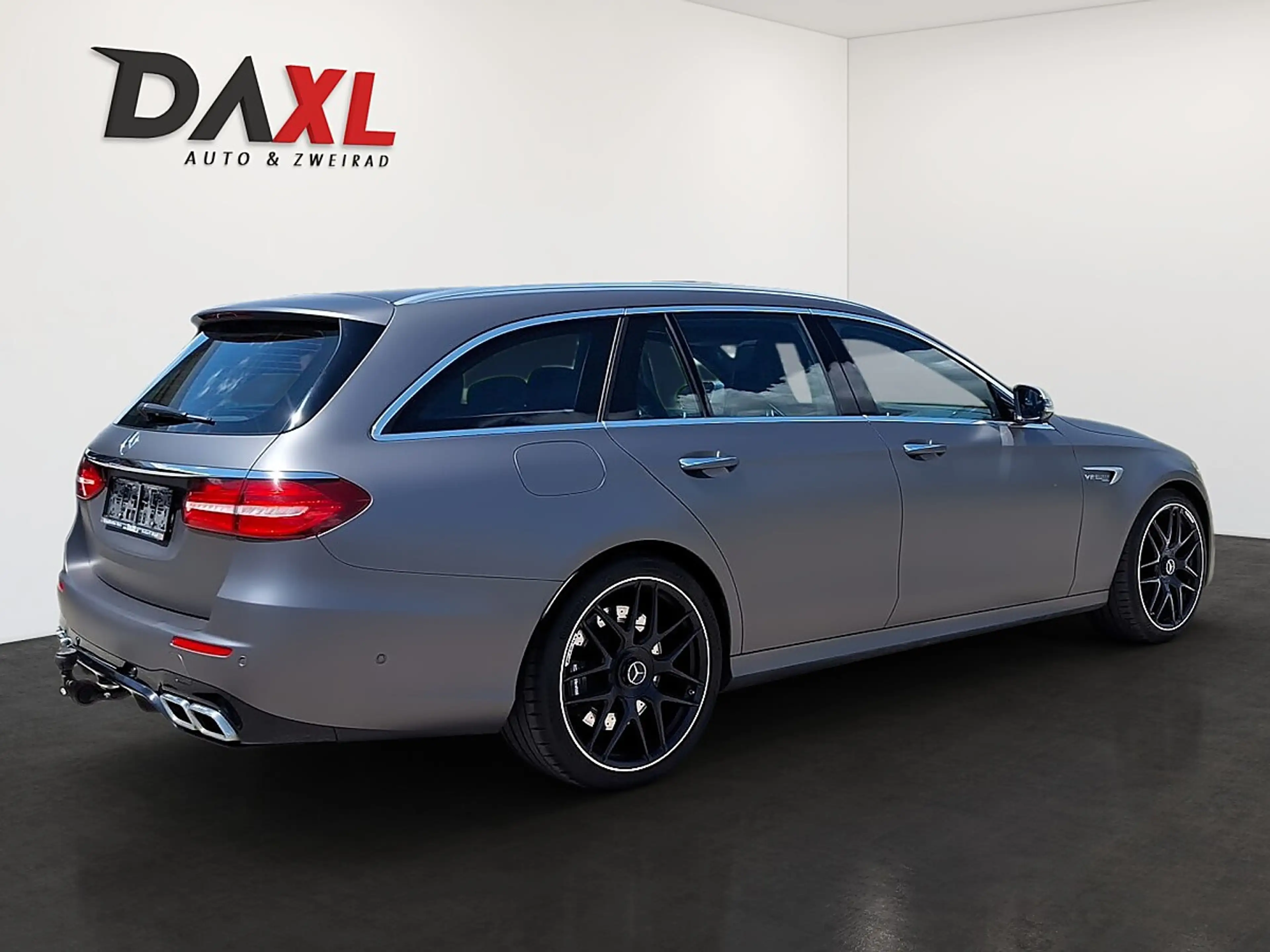 Mercedes-Benz E 63 AMG T 4MATIC+ Aut. — photo 5