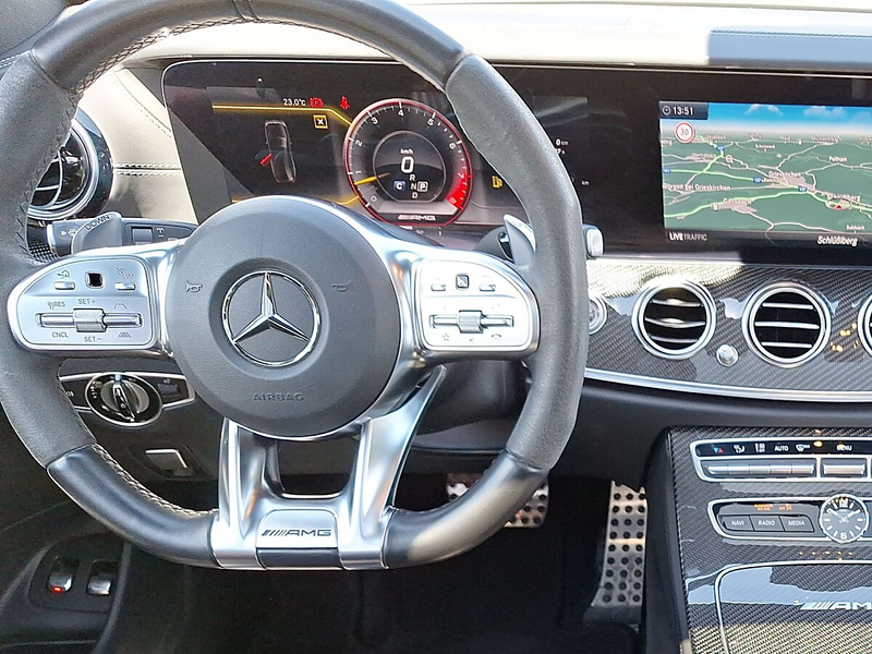 Mercedes-Benz E 63 AMG T 4MATIC+ Aut. — photo 13