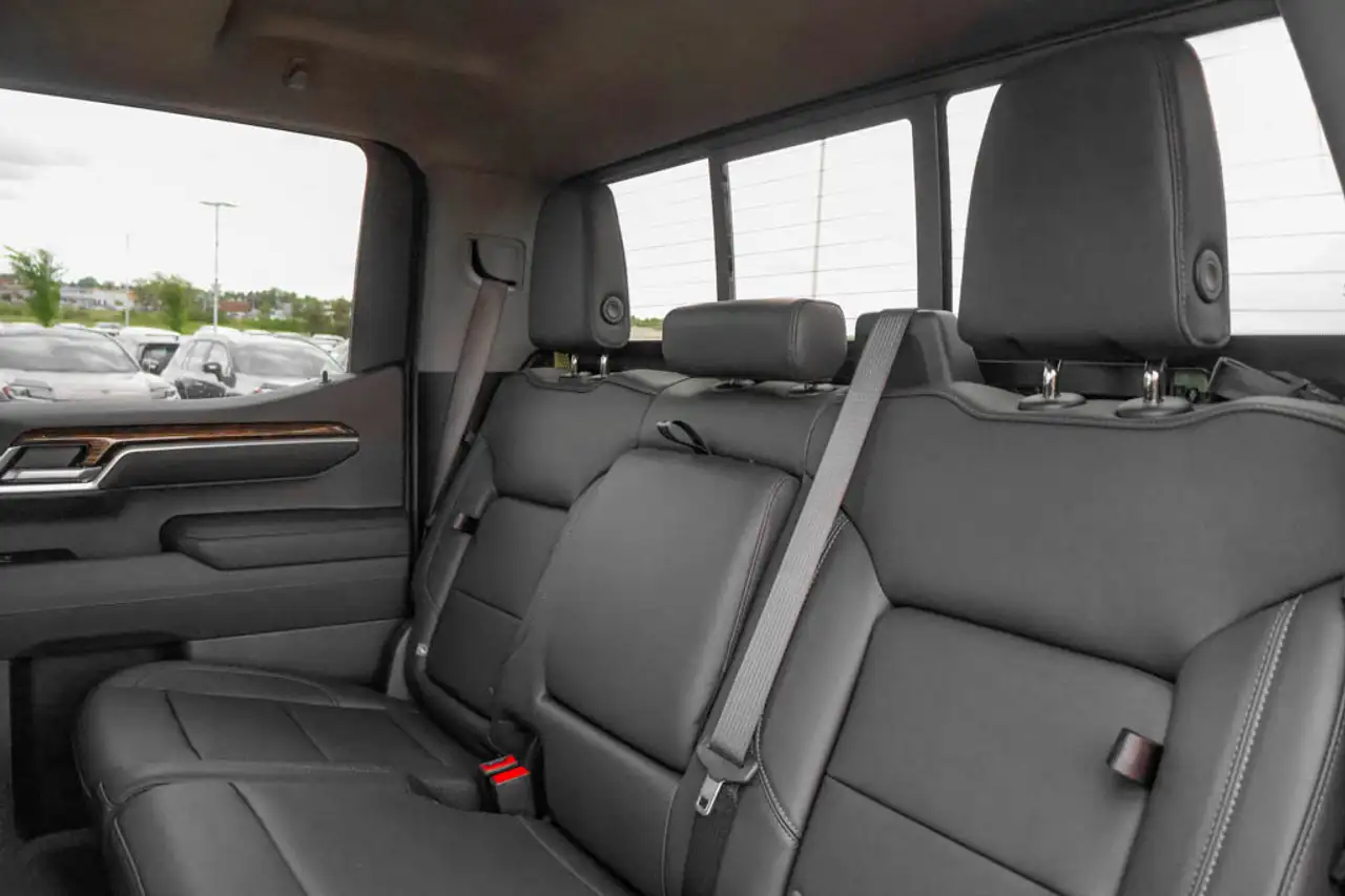 GMC Sierra 1500 снимка GMC Sierra 1500