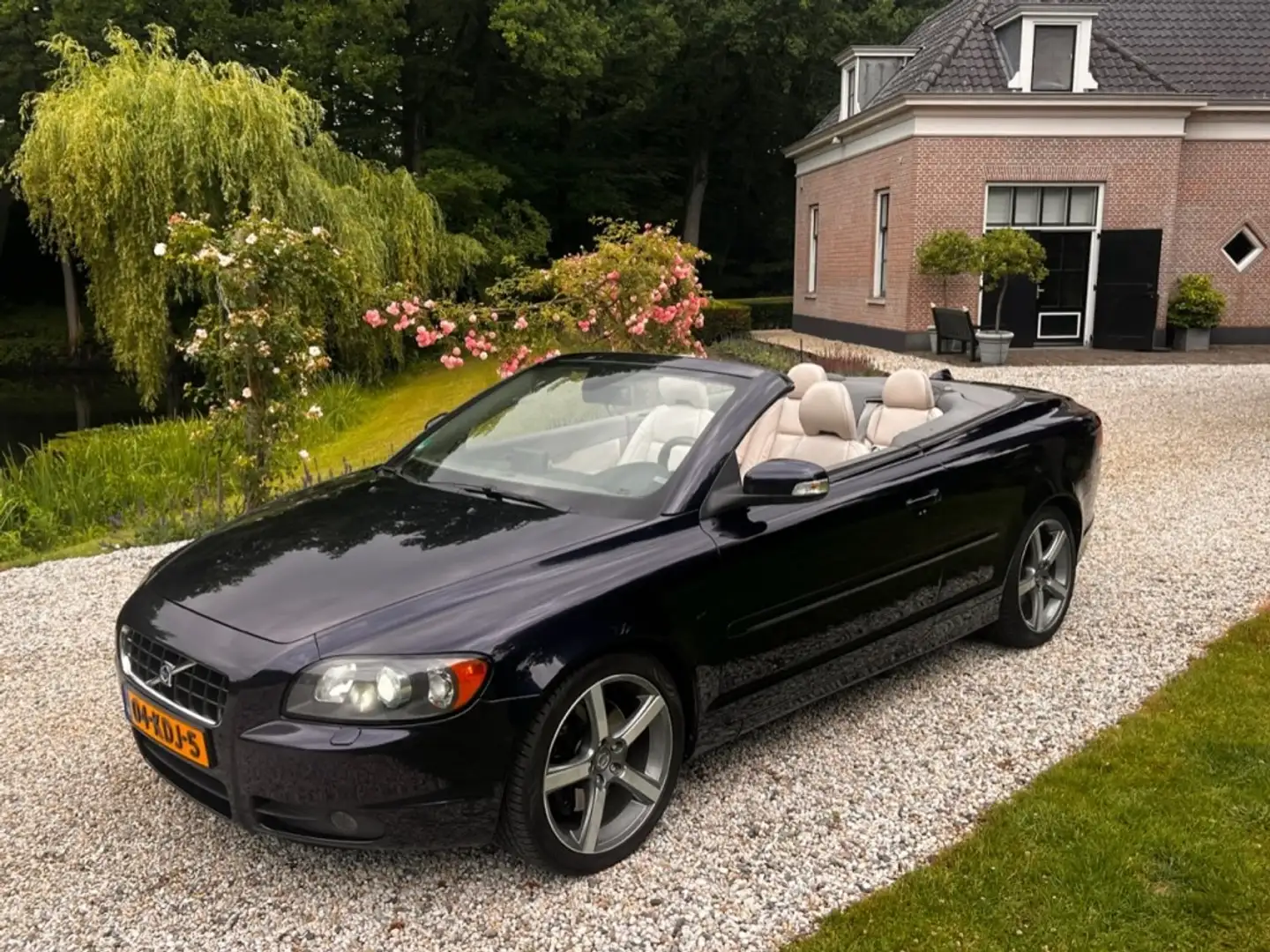 Volvo C70 2.4i SUMMUM Automaat NL auto #RIJKLAAR Blauw - 1