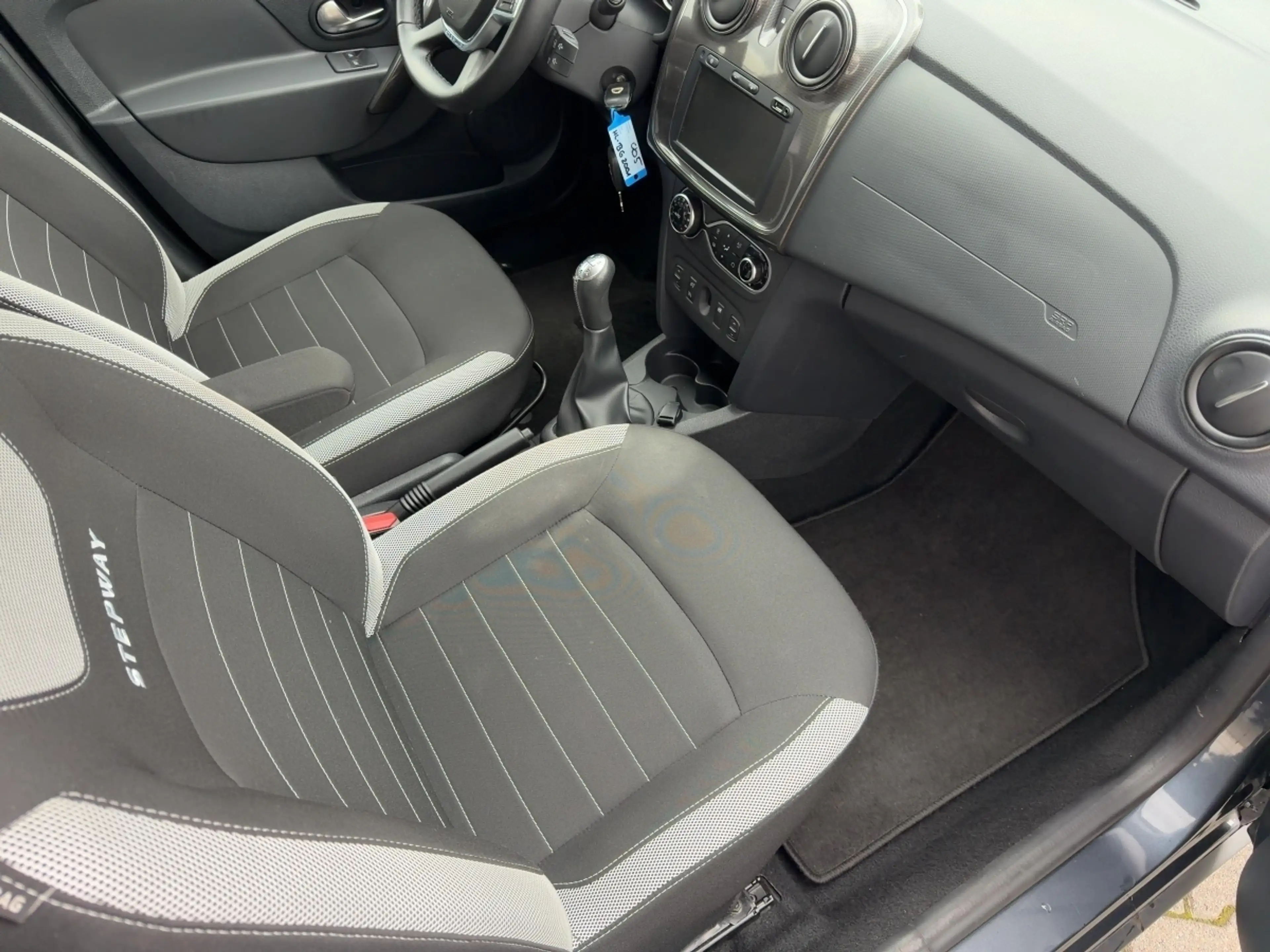 Dacia Logan TCe90 Stepway GANZJAHRESREIFEN/KAMERA/NAVI — photo 11