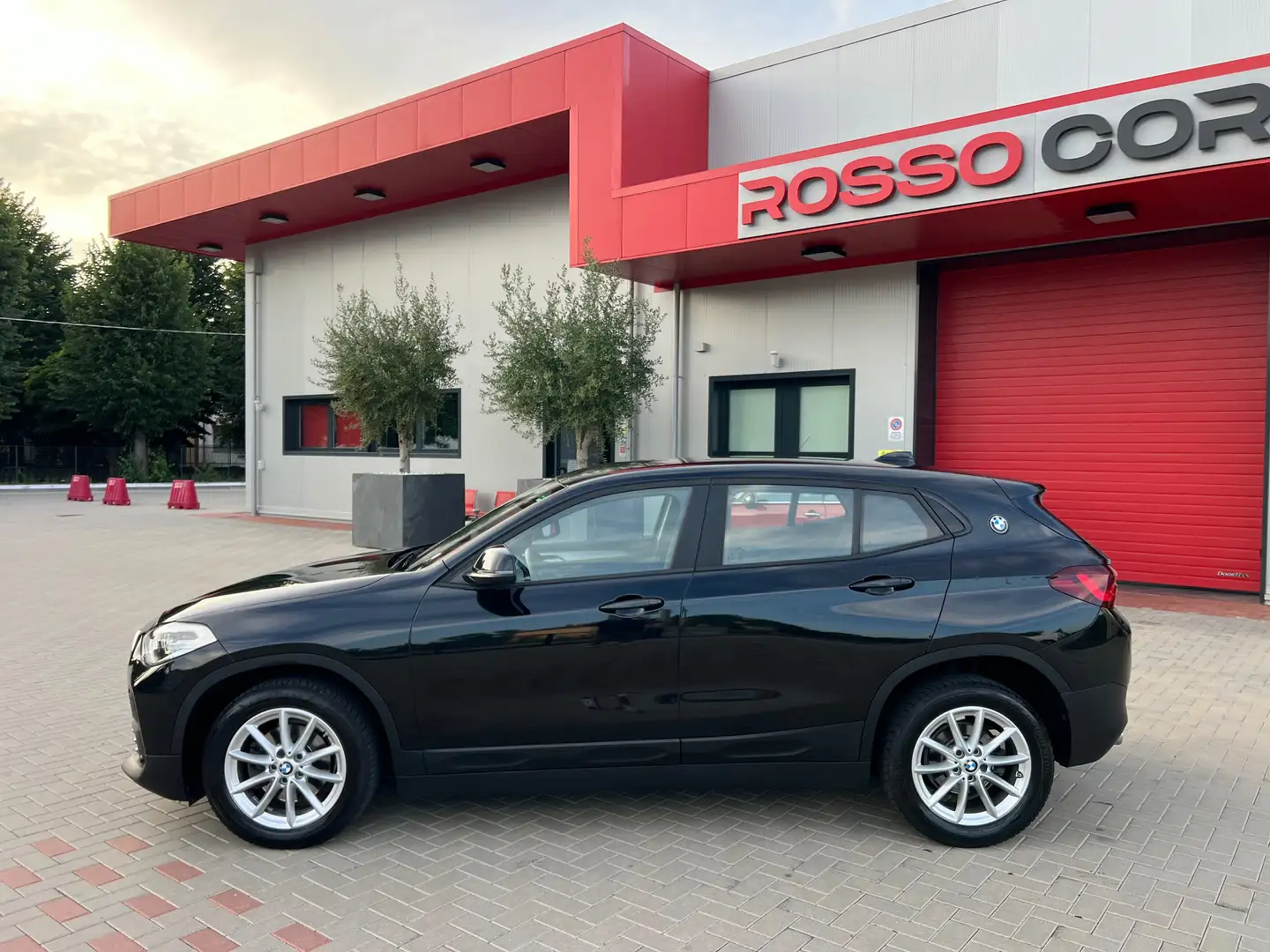 BMW X2 sdrive18d Business X auto LED UNIPRO Nero - 2