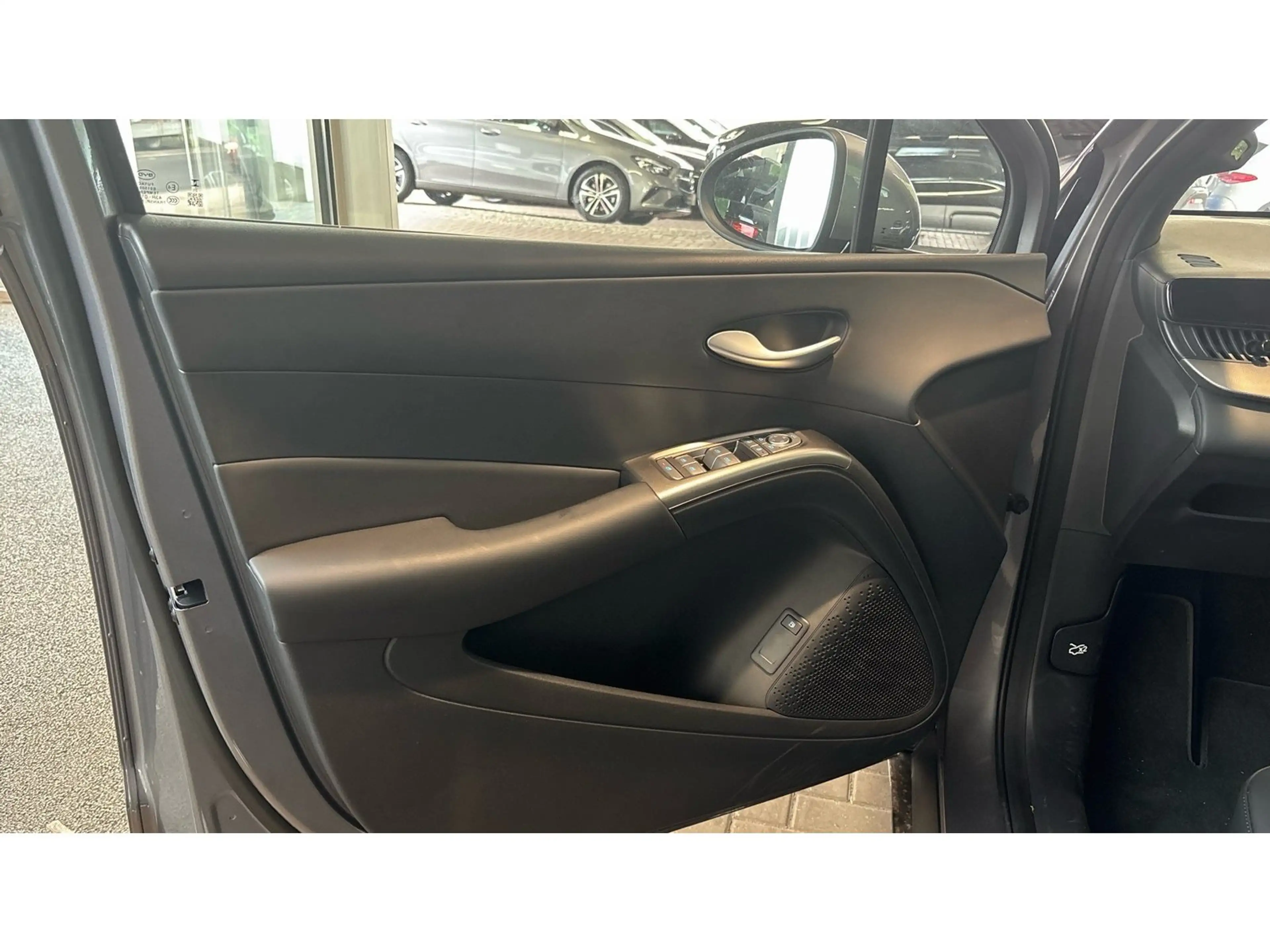BYD Dolphin DOLPHIN G DM-i Comfort Panorama Navi 360°Kamera — photo 14