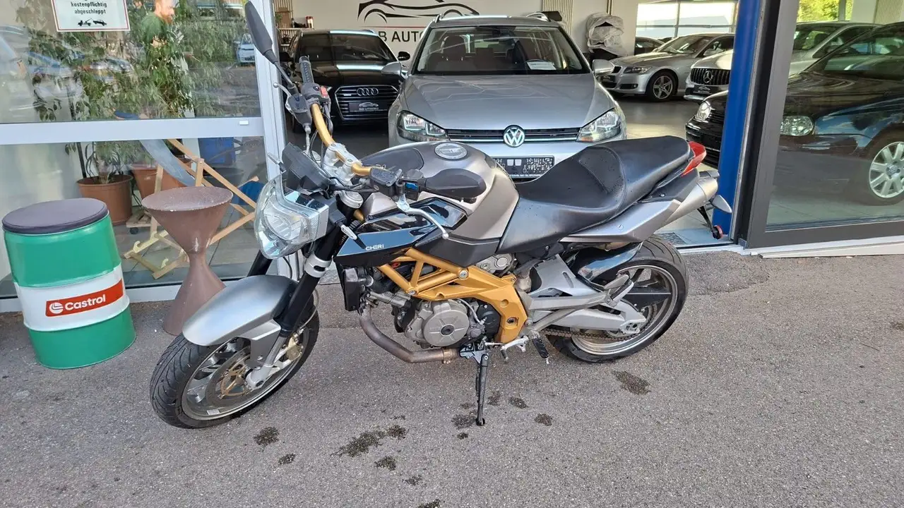 Aprilia Shiver 750