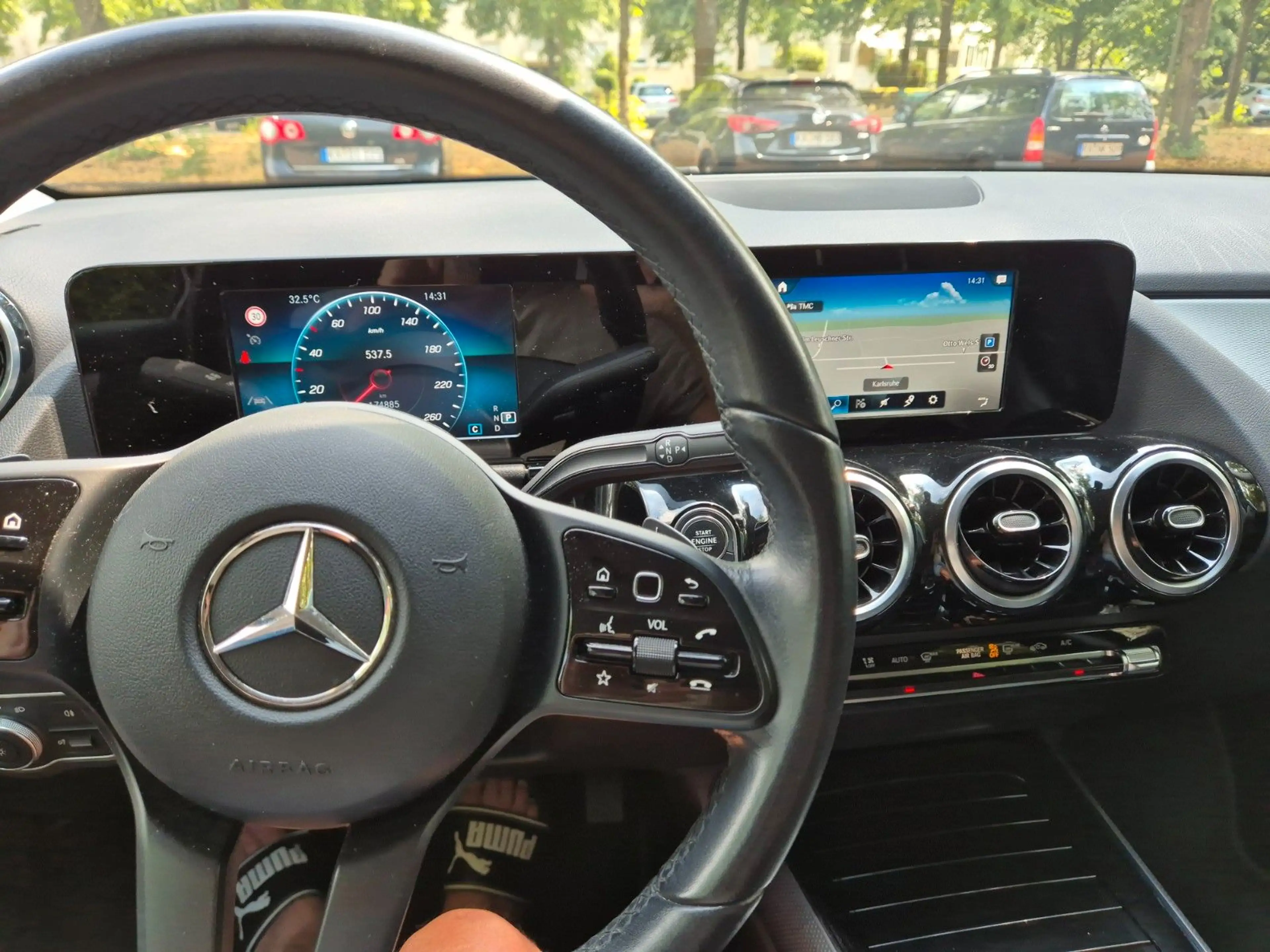 Mercedes-Benz GLA 200 d STYLE T.LEDER KAM AUT 17499NETTO — photo 10