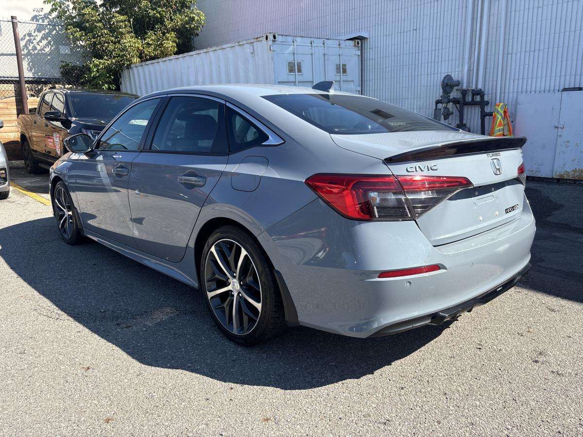 2023 Honda Civic Touring Honda Certified With 7YR/160K Warranty — снимка 1