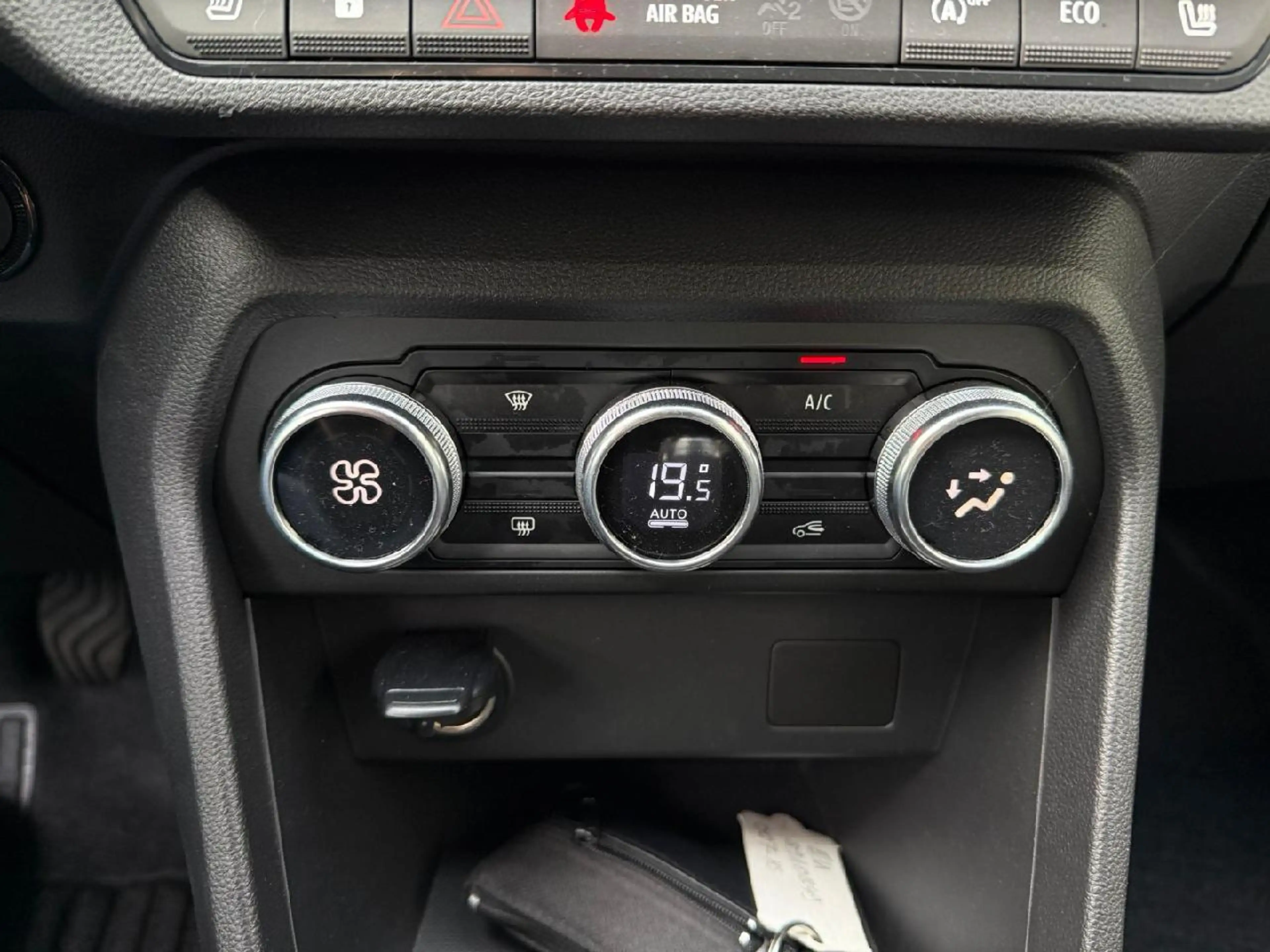 Dacia Jogger Extreme — photo 13