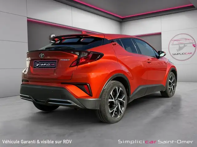 Toyota C-HR view 8