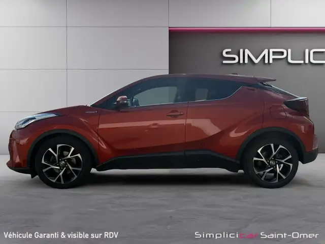 Toyota C-HR view 6